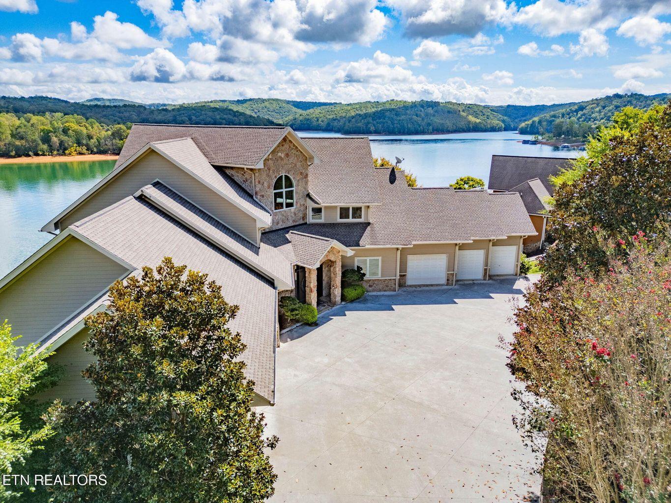 643 Crown Pointe Rd, Lafollette, TN - Norris Lake Real Estate - Image# 2