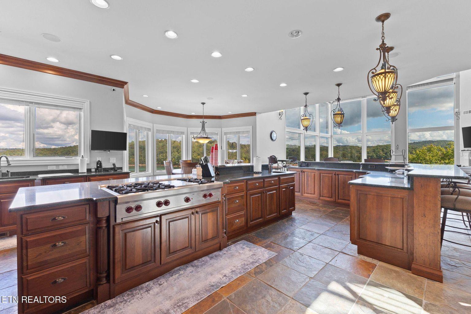 643 Crown Pointe Rd, Lafollette, TN - Norris Lake Real Estate - Image# 64