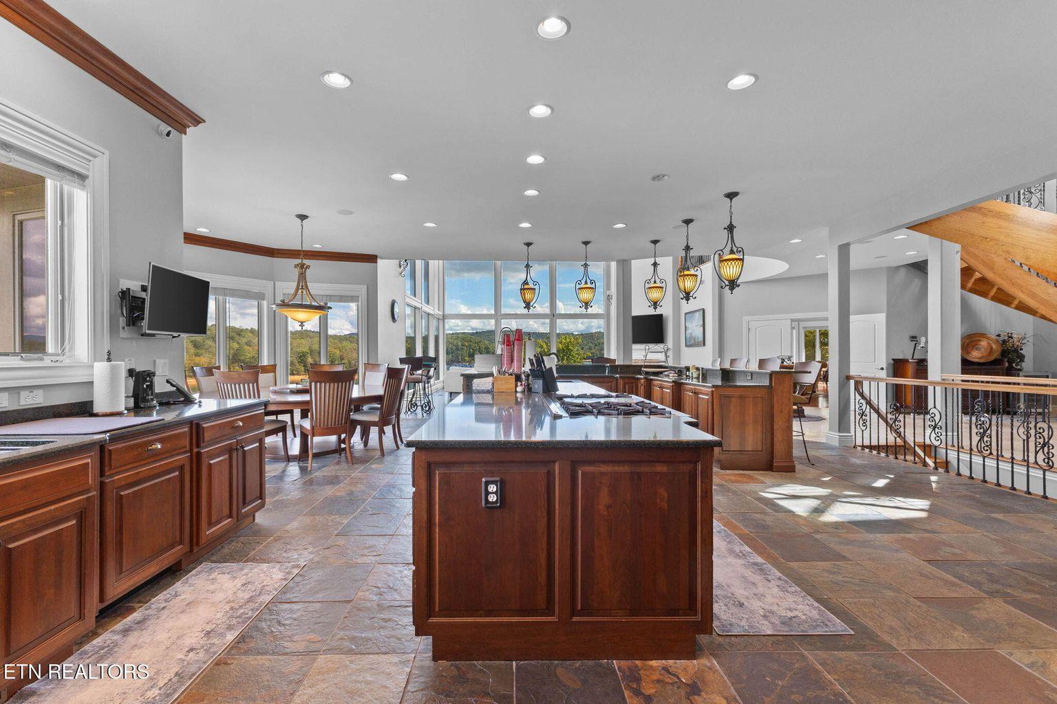 643 Crown Pointe Rd, Lafollette, TN - Norris Lake Real Estate - Image# 66