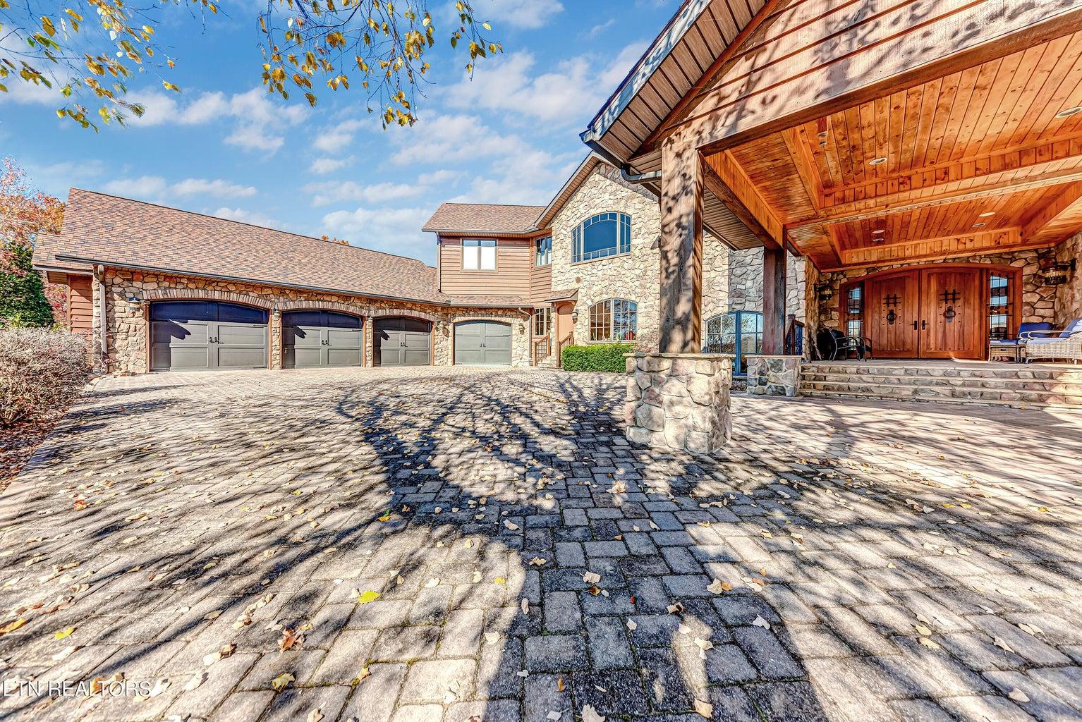 187 Crown Jewel Lane, Lafollette, TN - Norris Lake Real Estate - Image# 2