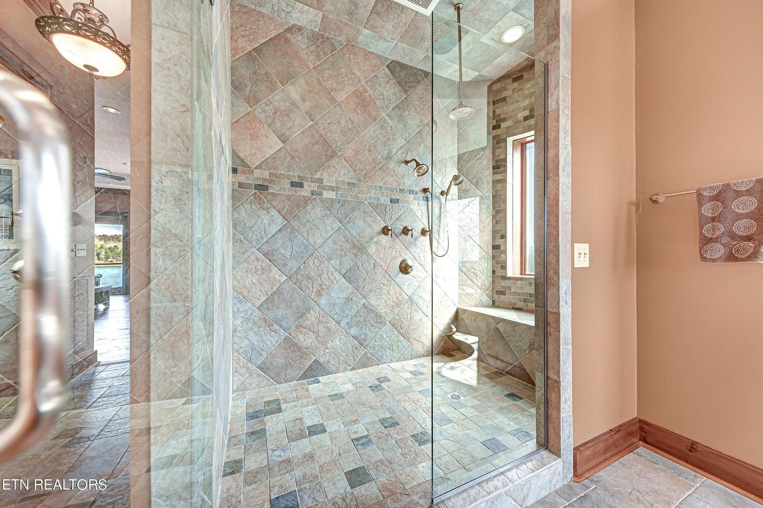 187 Crown Jewel Lane, Lafollette, TN - Norris Lake Real Estate - Image# 27