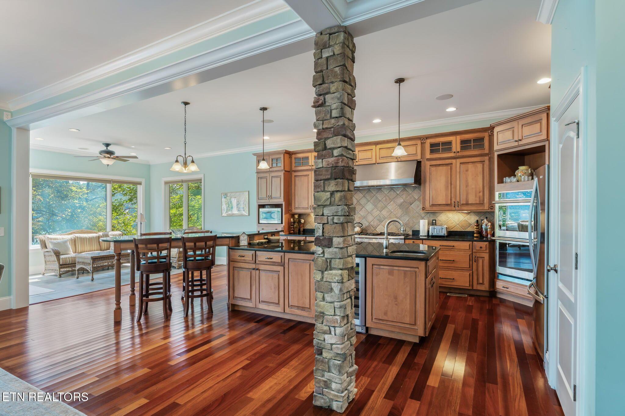 455 S Shorewood Lane, Caryville, TN - Norris Lake Real Estate - Image# 15