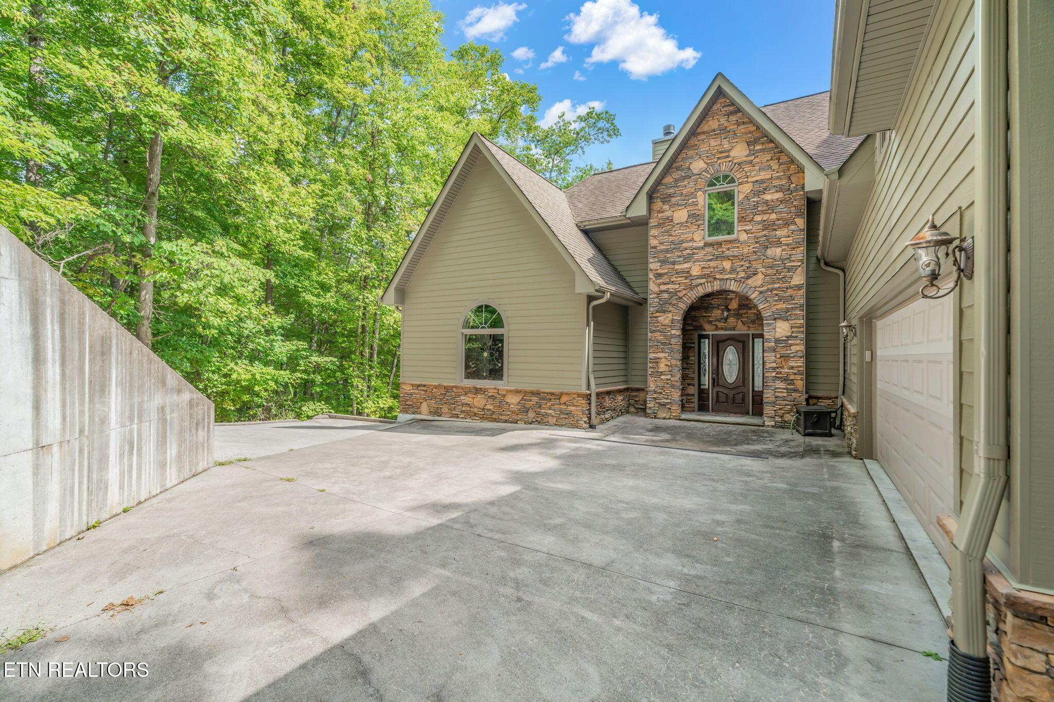 455 S Shorewood Lane, Caryville, TN - Norris Lake Real Estate - Image# 59