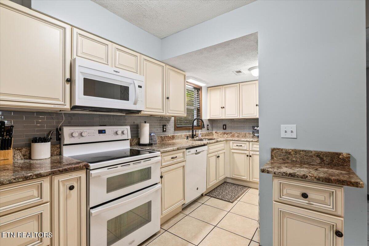 398 Perry Smith Lane, Caryville, TN - Norris Lake Real Estate - Image# 5