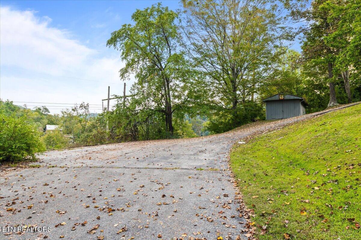 398 Perry Smith Lane, Caryville, TN - Norris Lake Real Estate - Image# 47