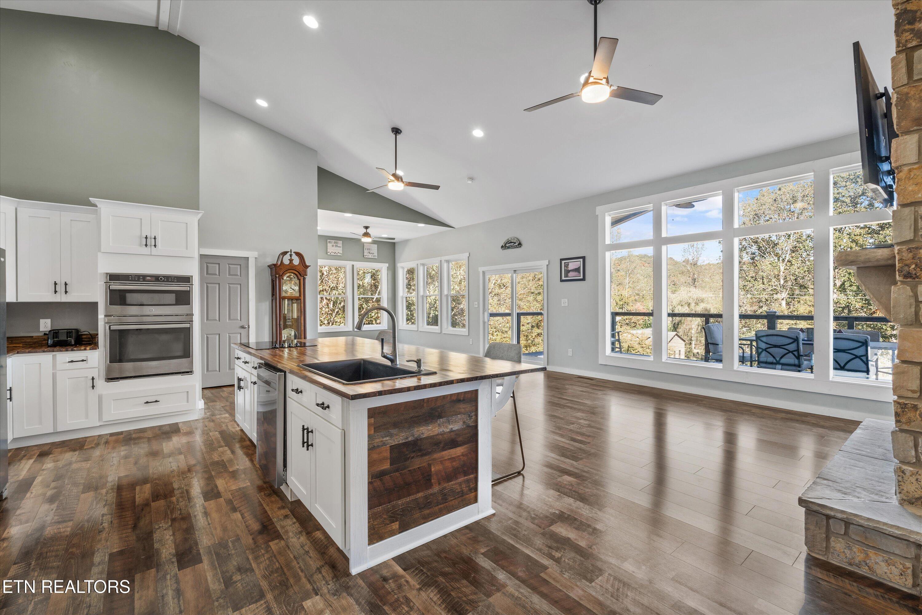 620 E Norris Point Rd, Lafollette, TN - Norris Lake Real Estate - Image# 12