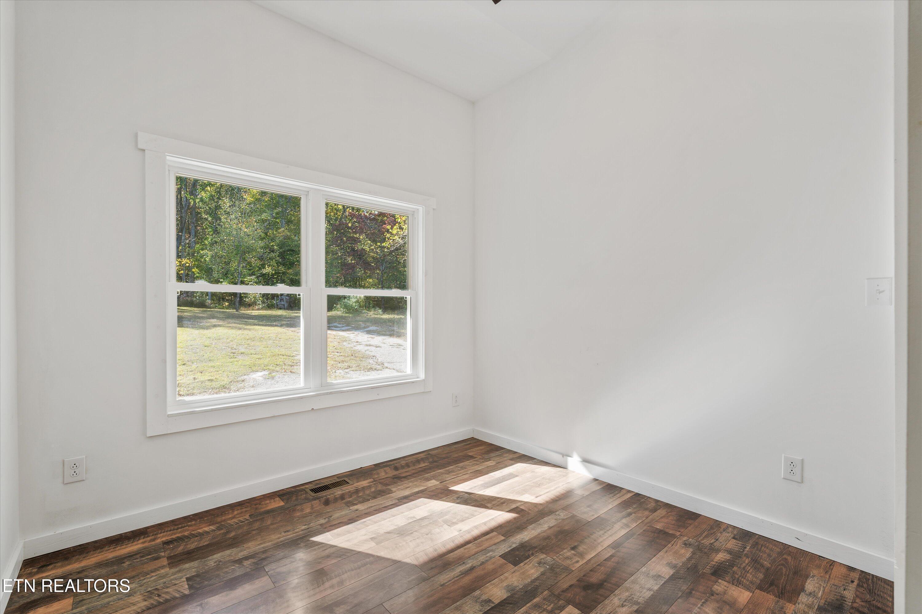 620 E Norris Point Rd, Lafollette, TN - Norris Lake Real Estate - Image# 28