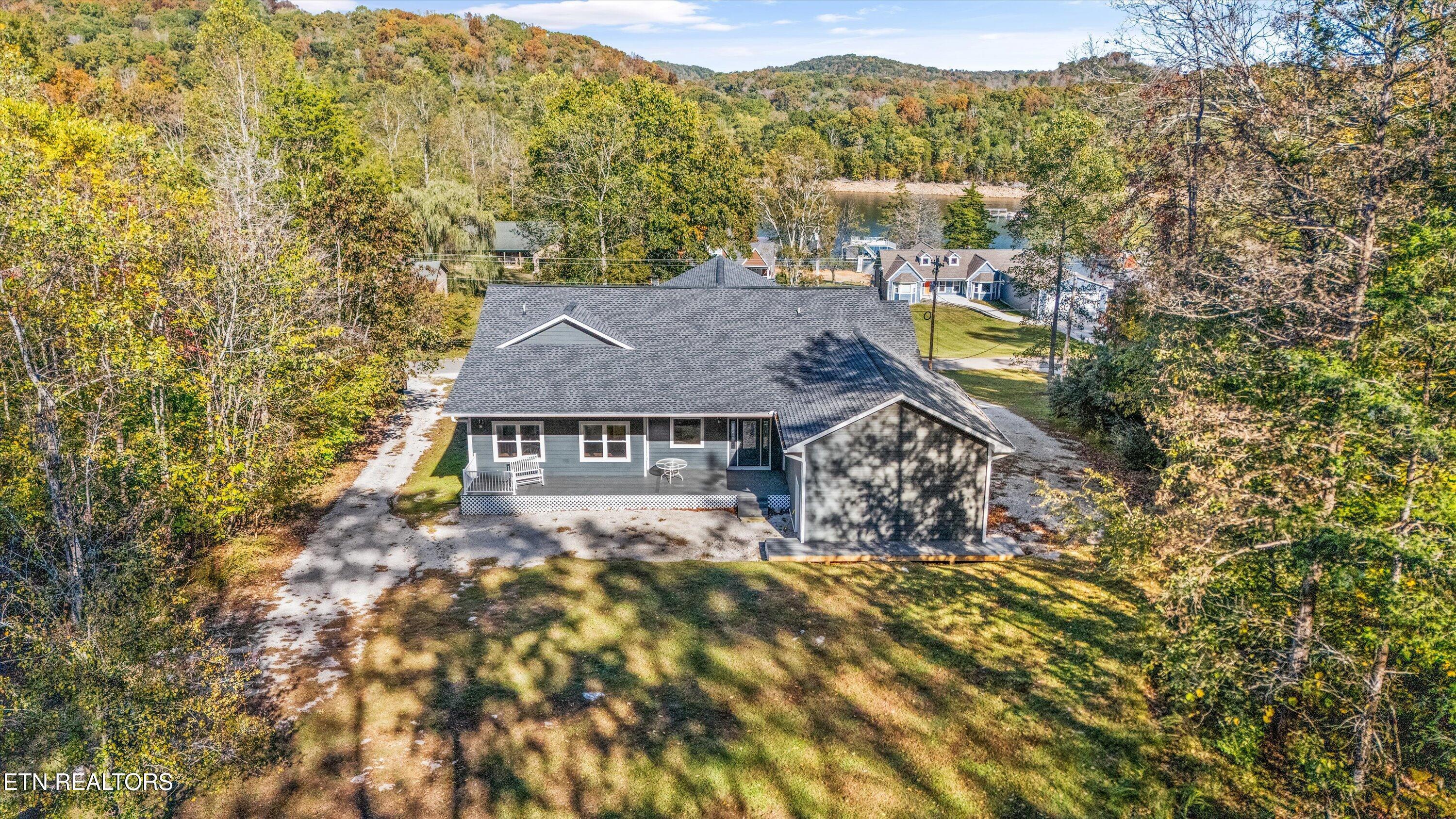 620 E Norris Point Rd, Lafollette, TN - Norris Lake Real Estate - Image# 6