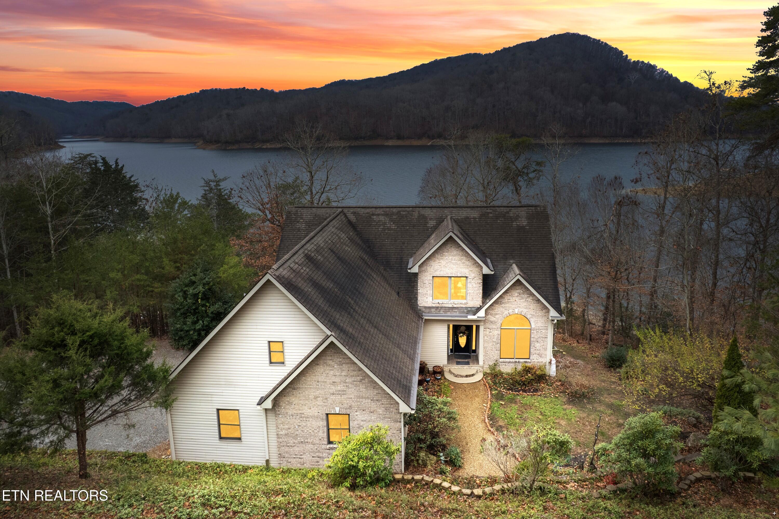 1420 Lakeview Drive, Sharps Chapel, TN - Norris Lake Real Estate - Image# 3