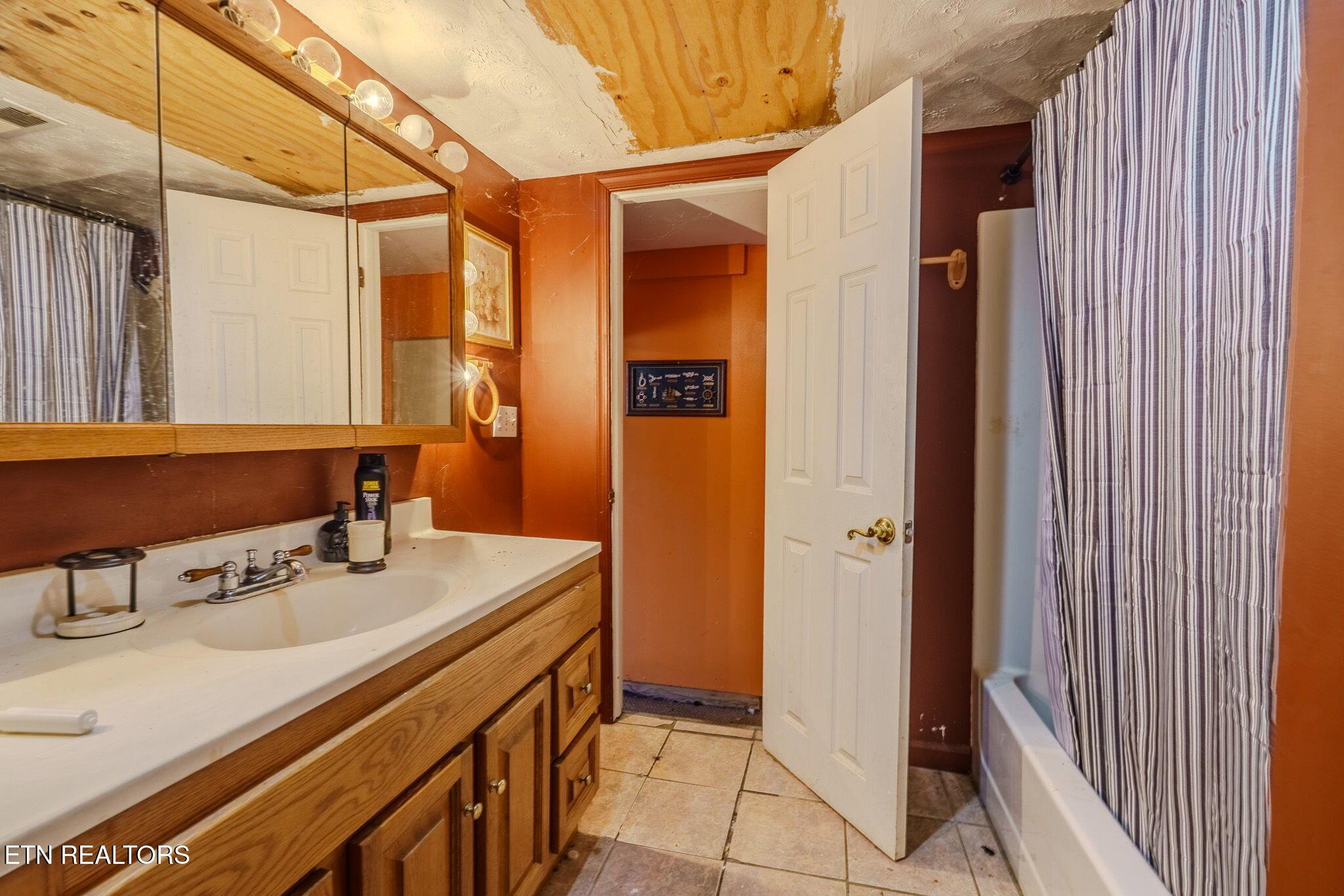 210 Last Lz Lane, Speedwell, TN - Norris Lake Real Estate - Image# 19