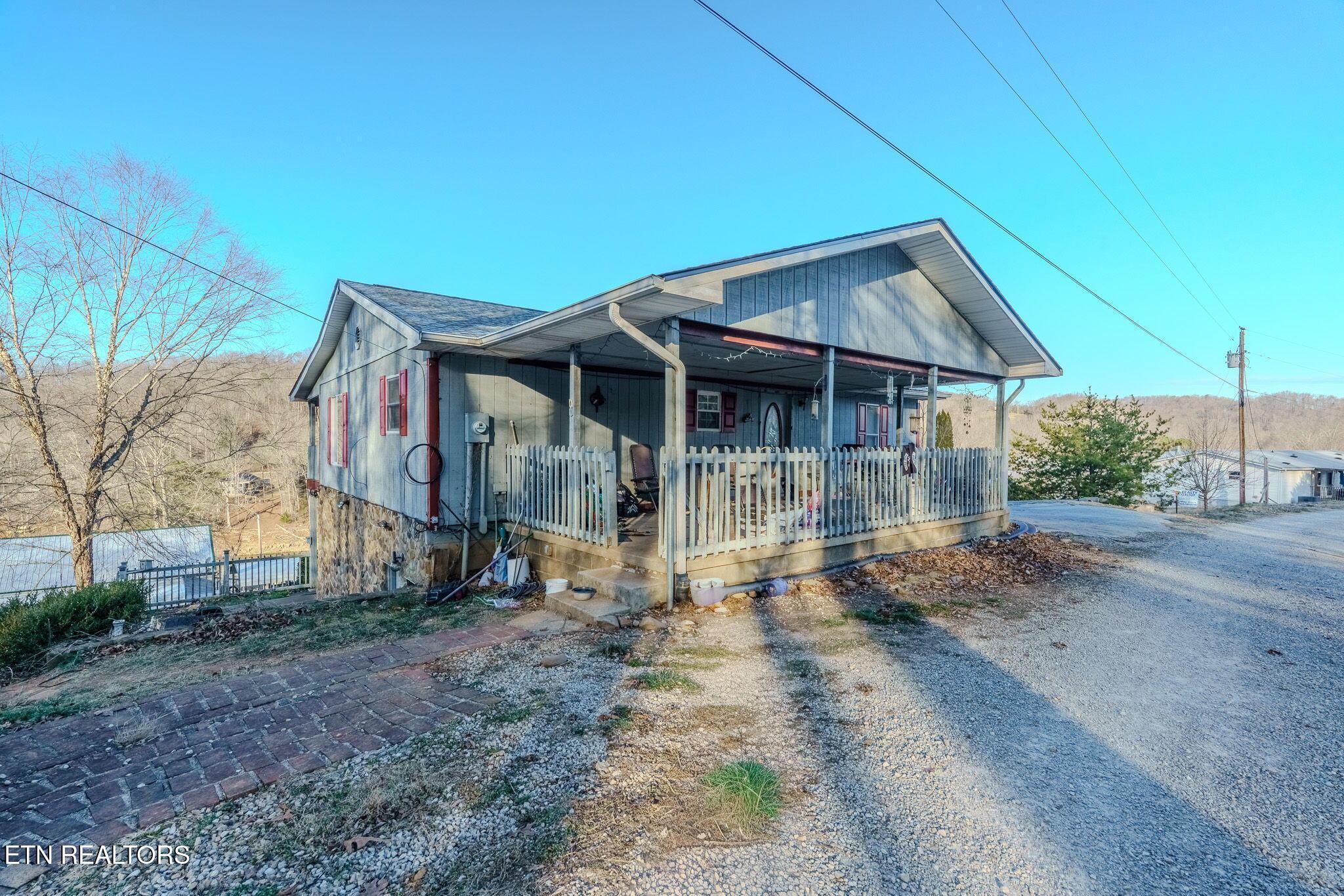 210 Last Lz Lane, Speedwell, TN - Norris Lake Real Estate - Image# 1