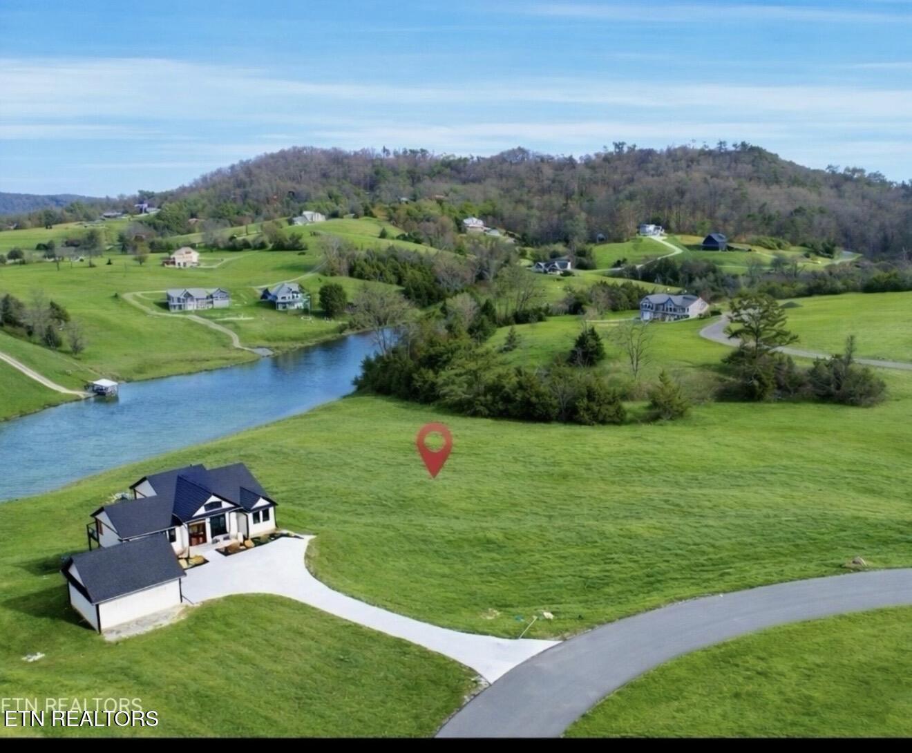 Norris Lake Real Estate - Image# 3