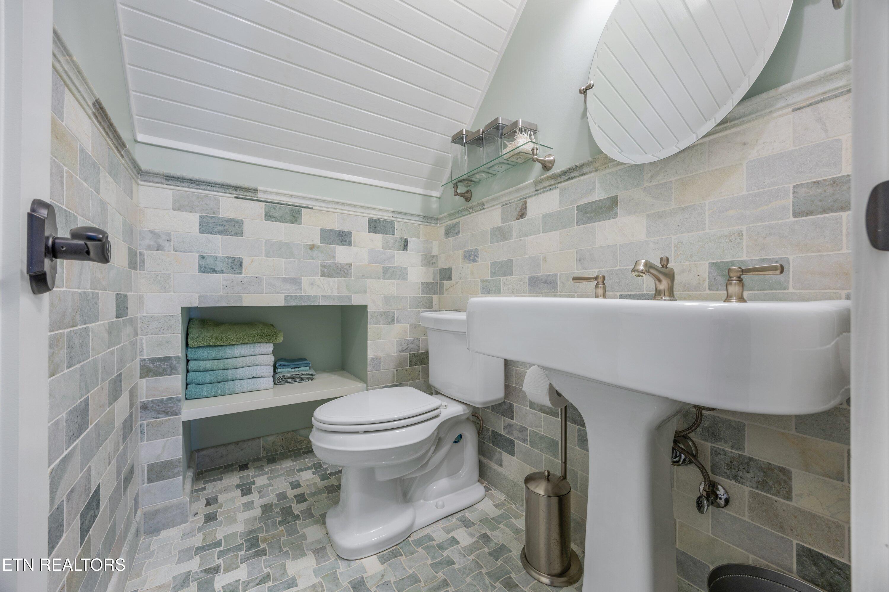 169 Helms Ferry Rd, Sharps Chapel, TN - Norris Lake Real Estate - Image# 35
