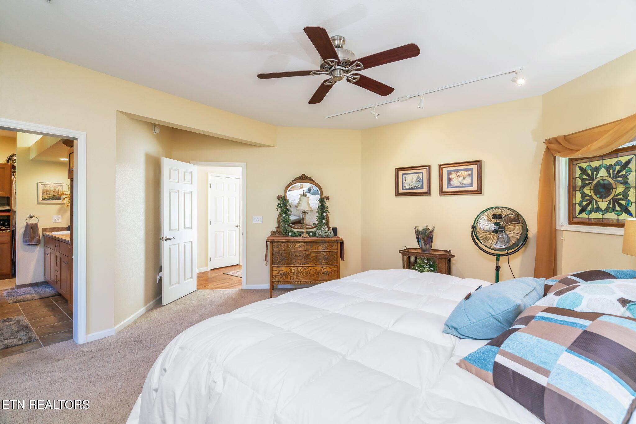 209 Bucks And Doe, Lafollette, TN - Norris Lake Real Estate - Image# 14
