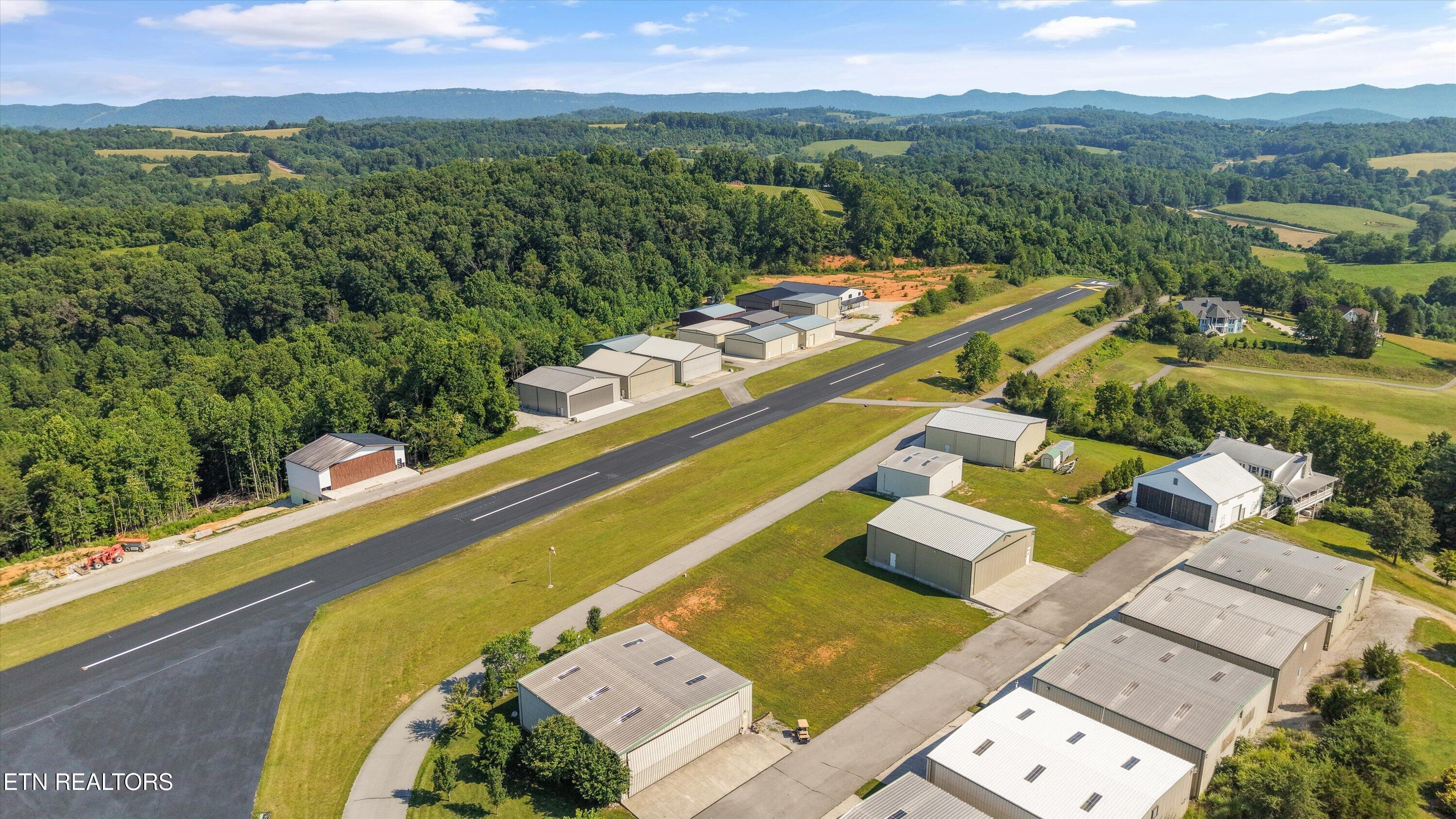209 Bucks And Doe, Lafollette, TN - Norris Lake Real Estate - Image# 55