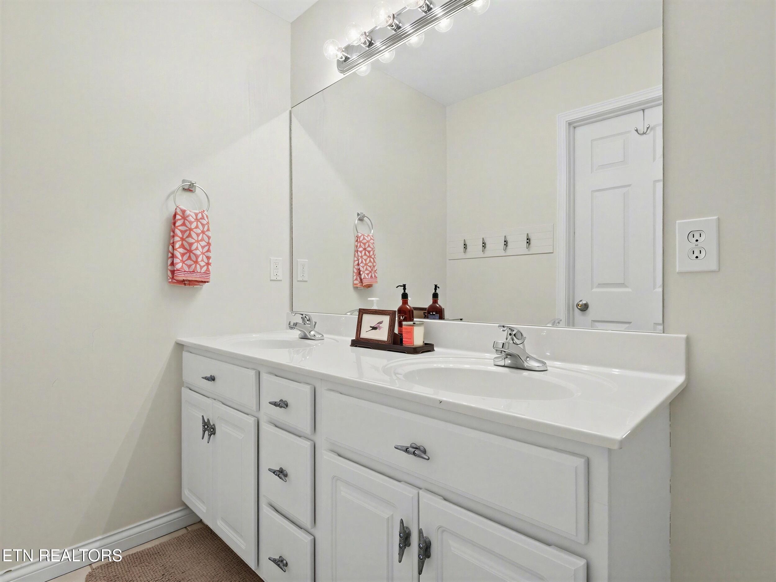 149 W Deer Village Lane, Lafollette, TN - Norris Lake Real Estate - Image# 40