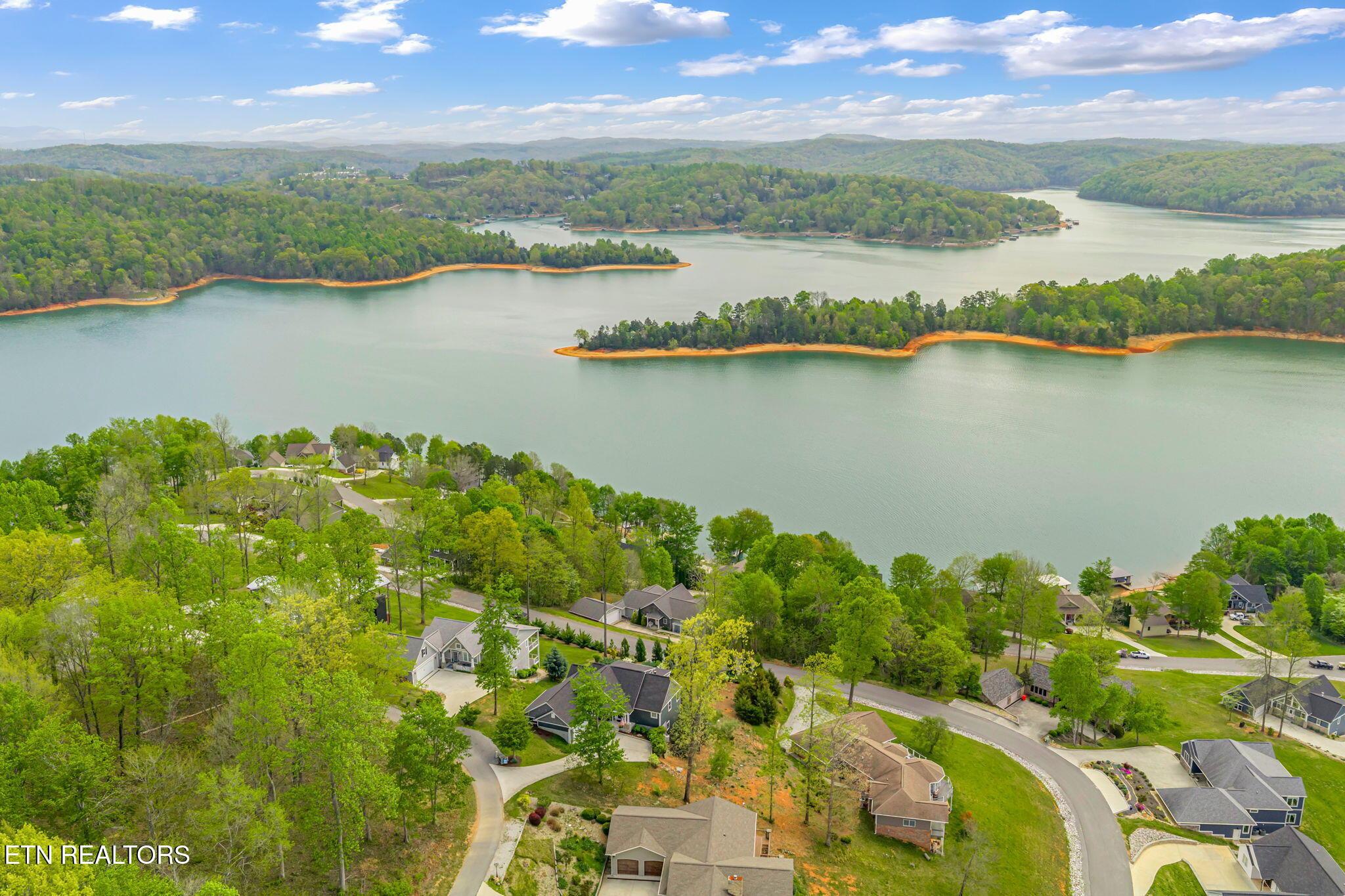 148 Smokeys Point, Lafollette, TN - Norris Lake Real Estate - Image# 3