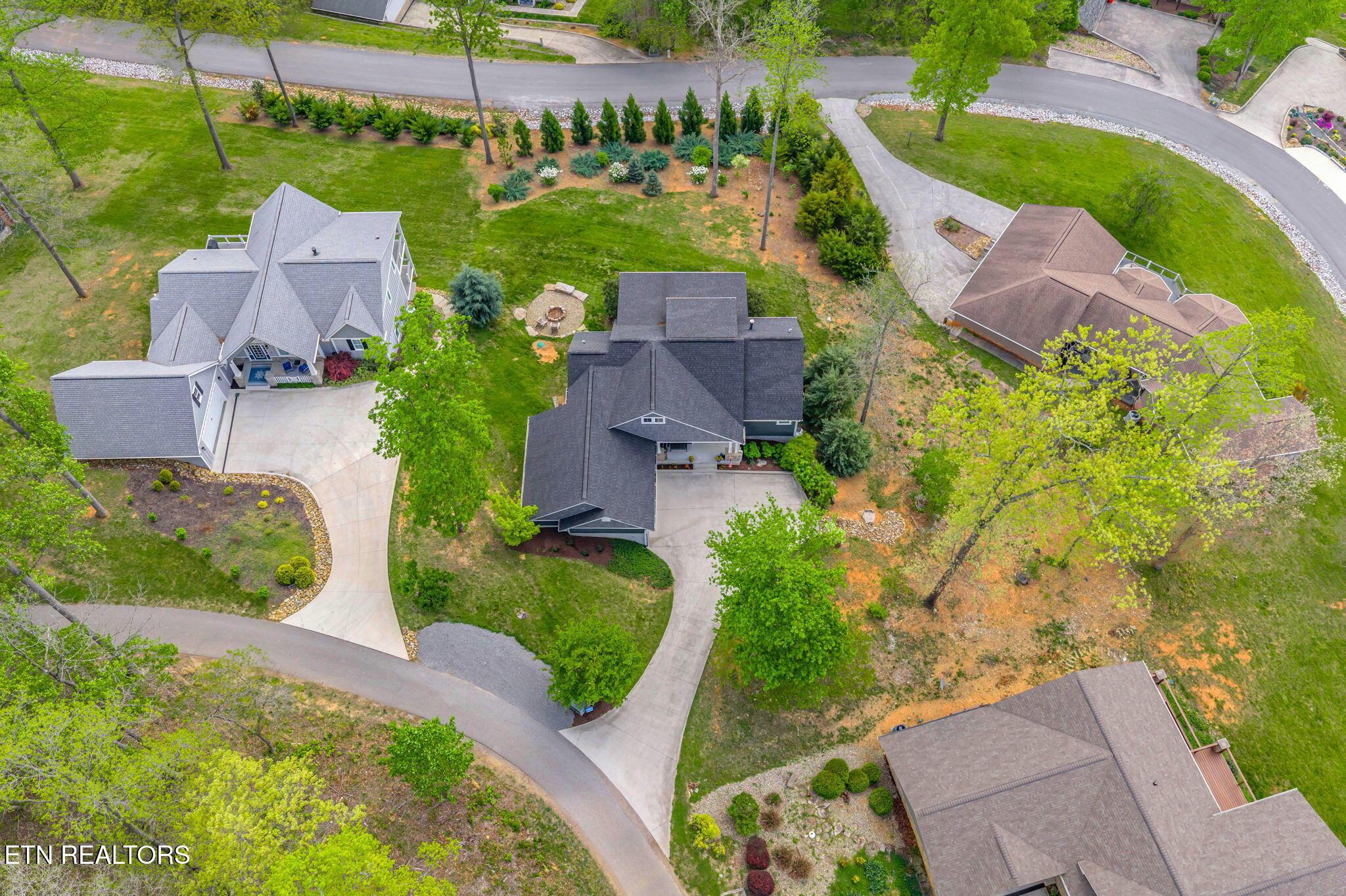 148 Smokeys Point, Lafollette, TN - Norris Lake Real Estate - Image# 52