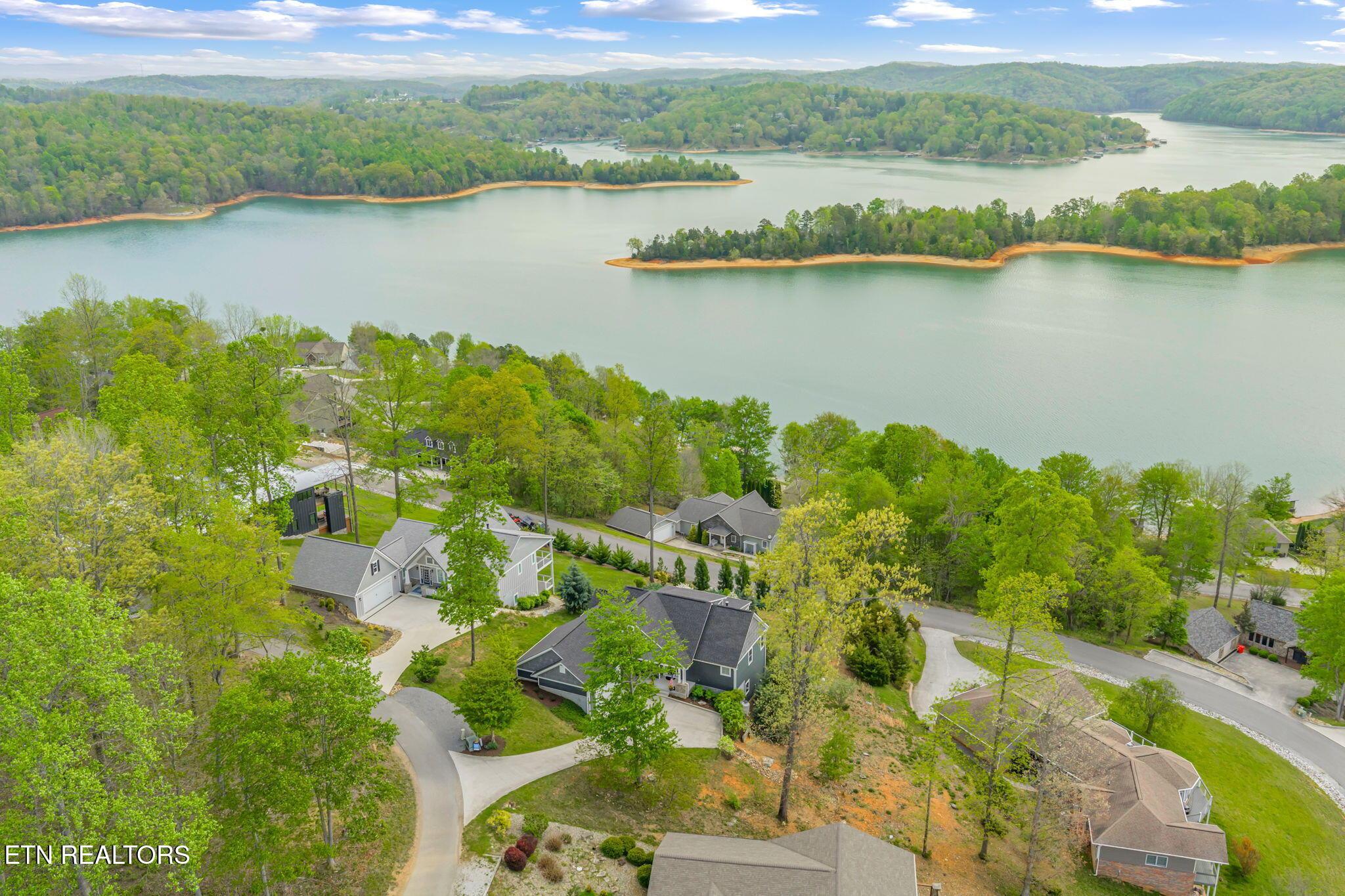148 Smokeys Point, Lafollette, TN - Norris Lake Real Estate - Image# 53
