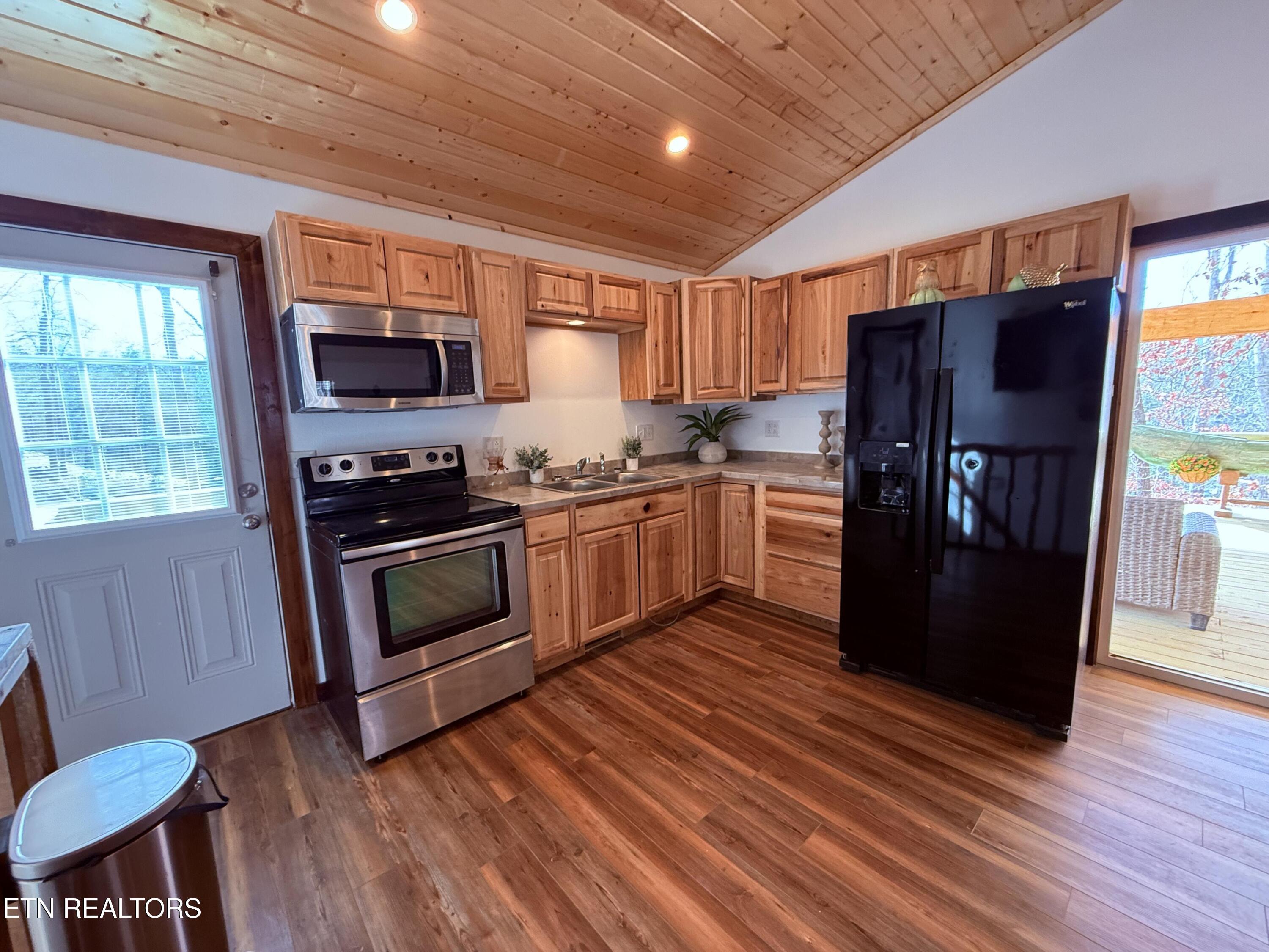 222 Big Creek Lane, Lafollette, TN - Norris Lake Real Estate - Image# 15