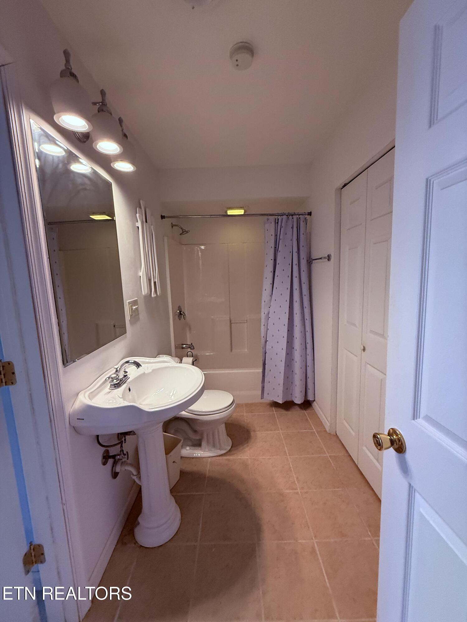 222 Big Creek Lane, Lafollette, TN - Norris Lake Real Estate - Image# 19