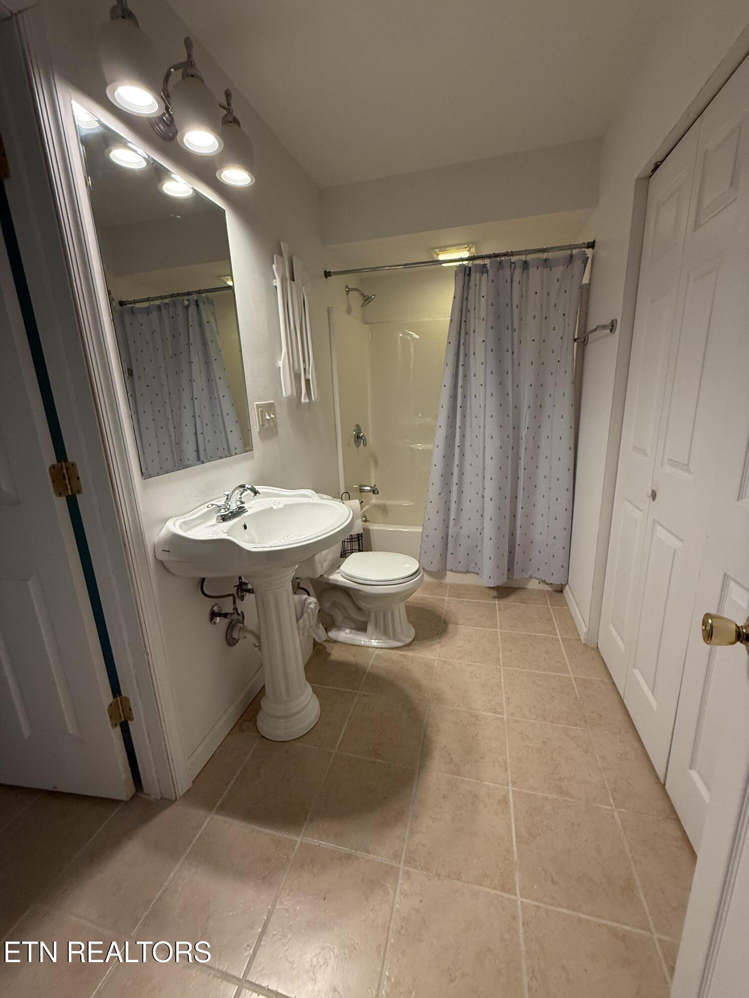 222 Big Creek Lane, Lafollette, TN - Norris Lake Real Estate - Image# 28