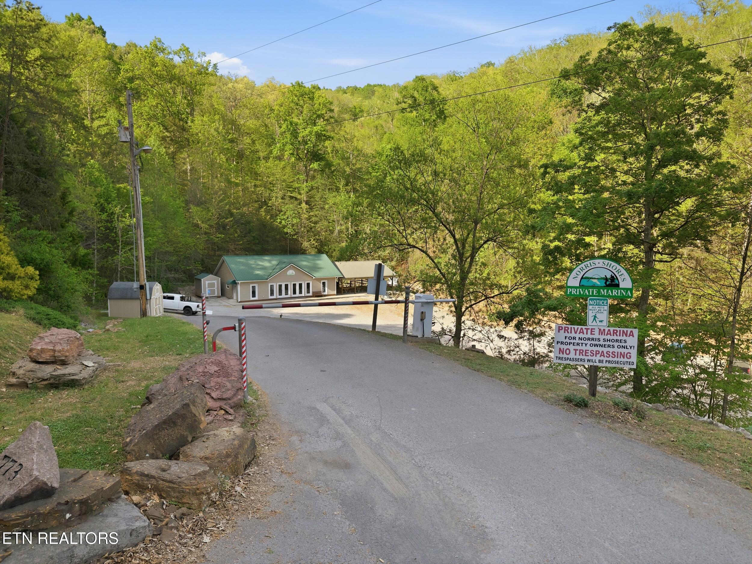 183 Ridgeview Circle, Sharps Chapel, TN - Norris Lake Real Estate - Image# 43