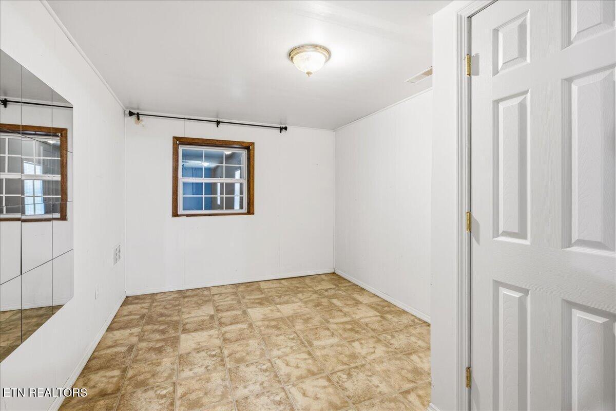 1178 Powell Valley Shores Circle, Speedwell, TN - Norris Lake Real Estate - Image# 40