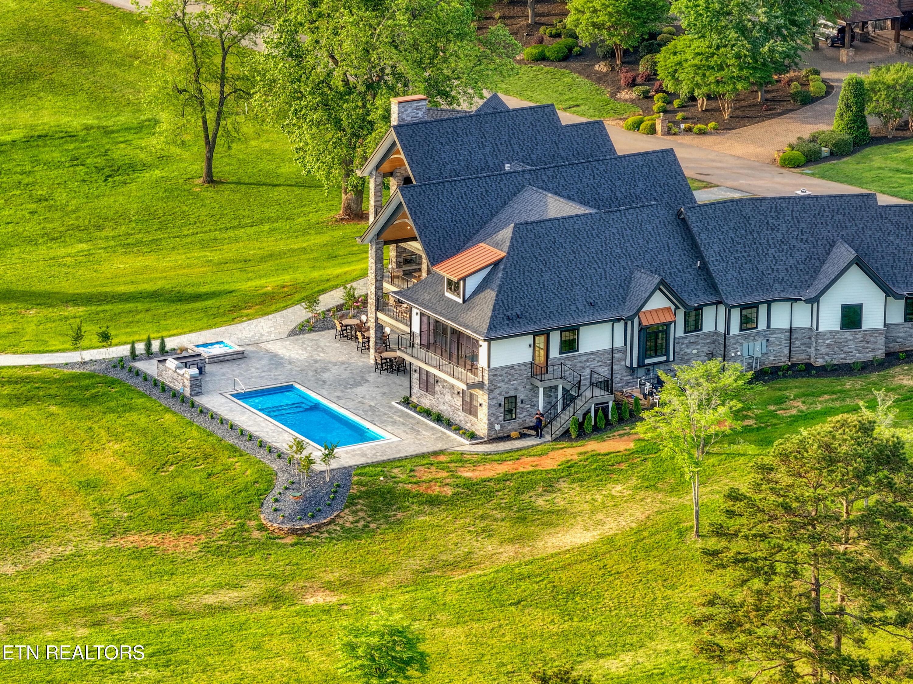 202 Crown Jewel Lane, Lafollette, TN - Norris Lake Real Estate - Image# 5