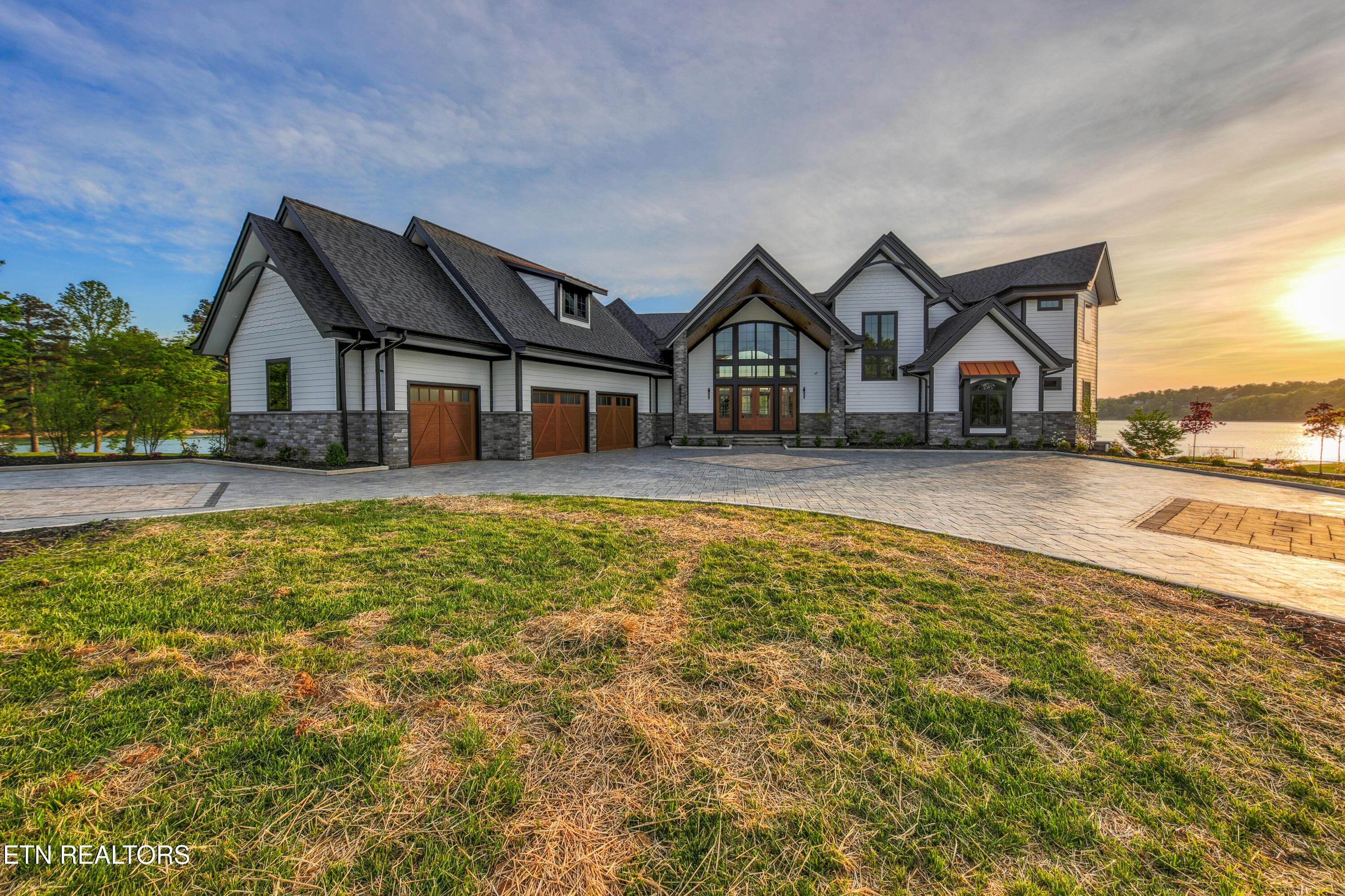 202 Crown Jewel Lane, Lafollette, TN - Norris Lake Real Estate - Image# 2