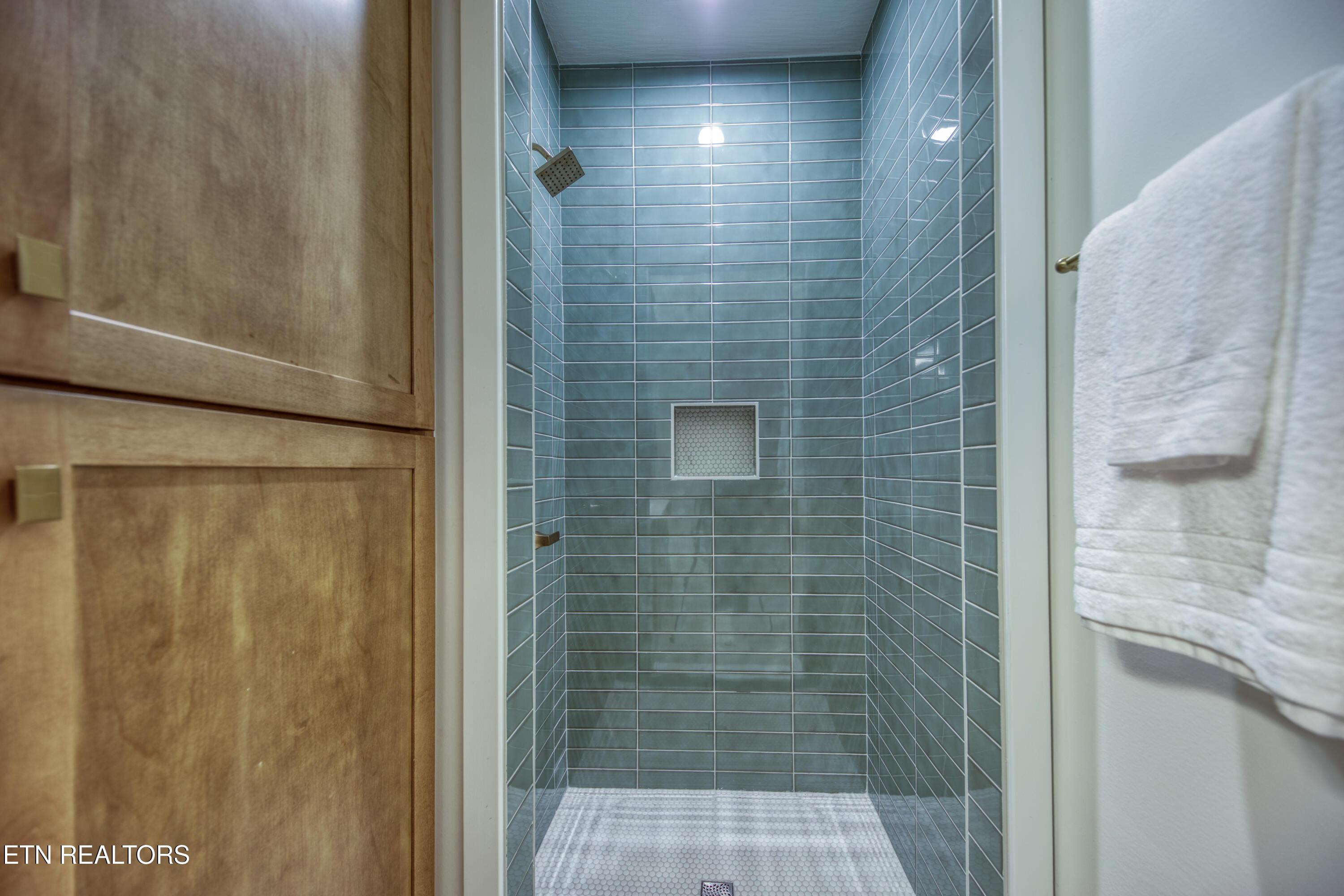 202 Crown Jewel Lane, Lafollette, TN - Norris Lake Real Estate - Image# 54