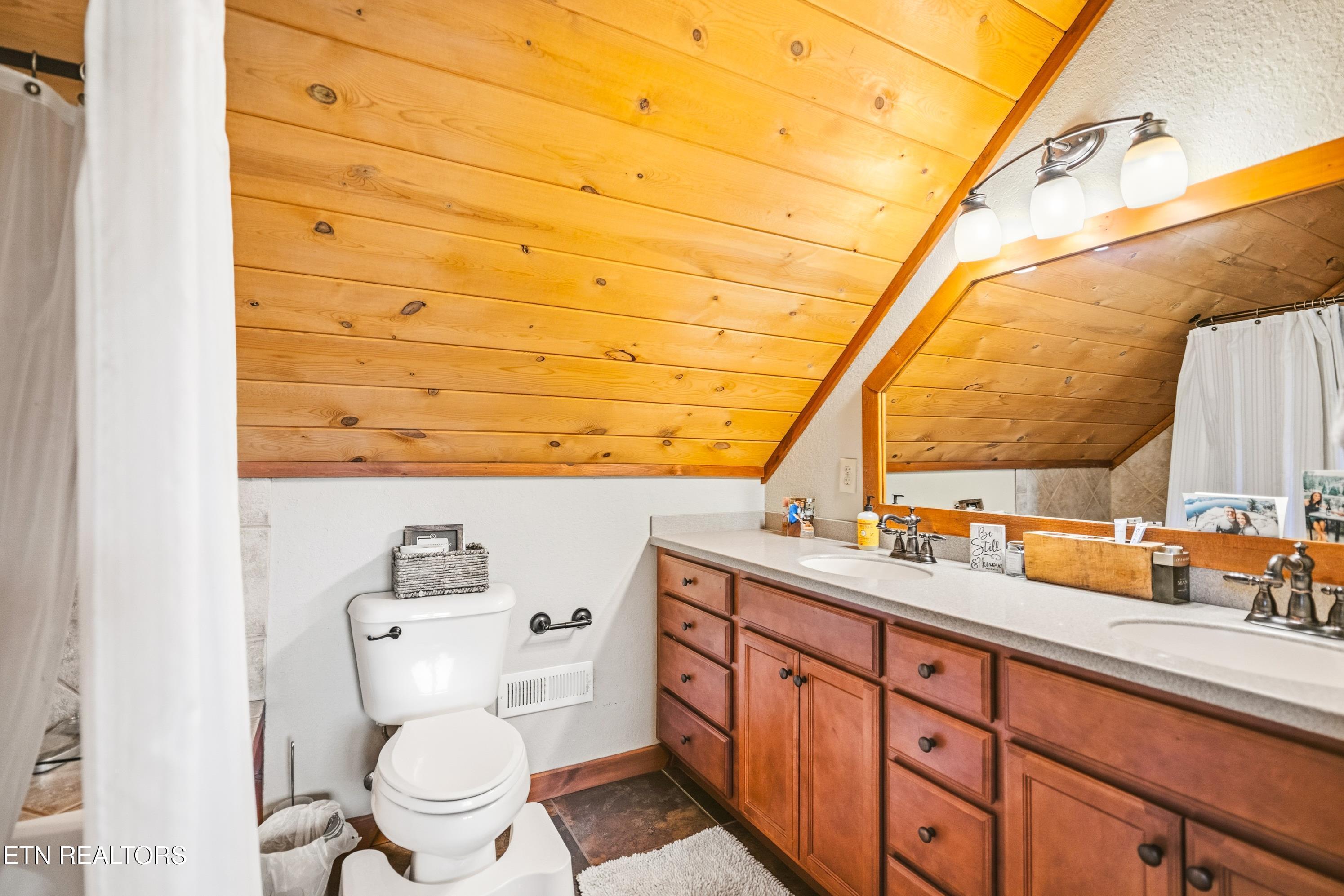 230 Foxwood Drive, Caryville, TN - Norris Lake Real Estate - Image# 22