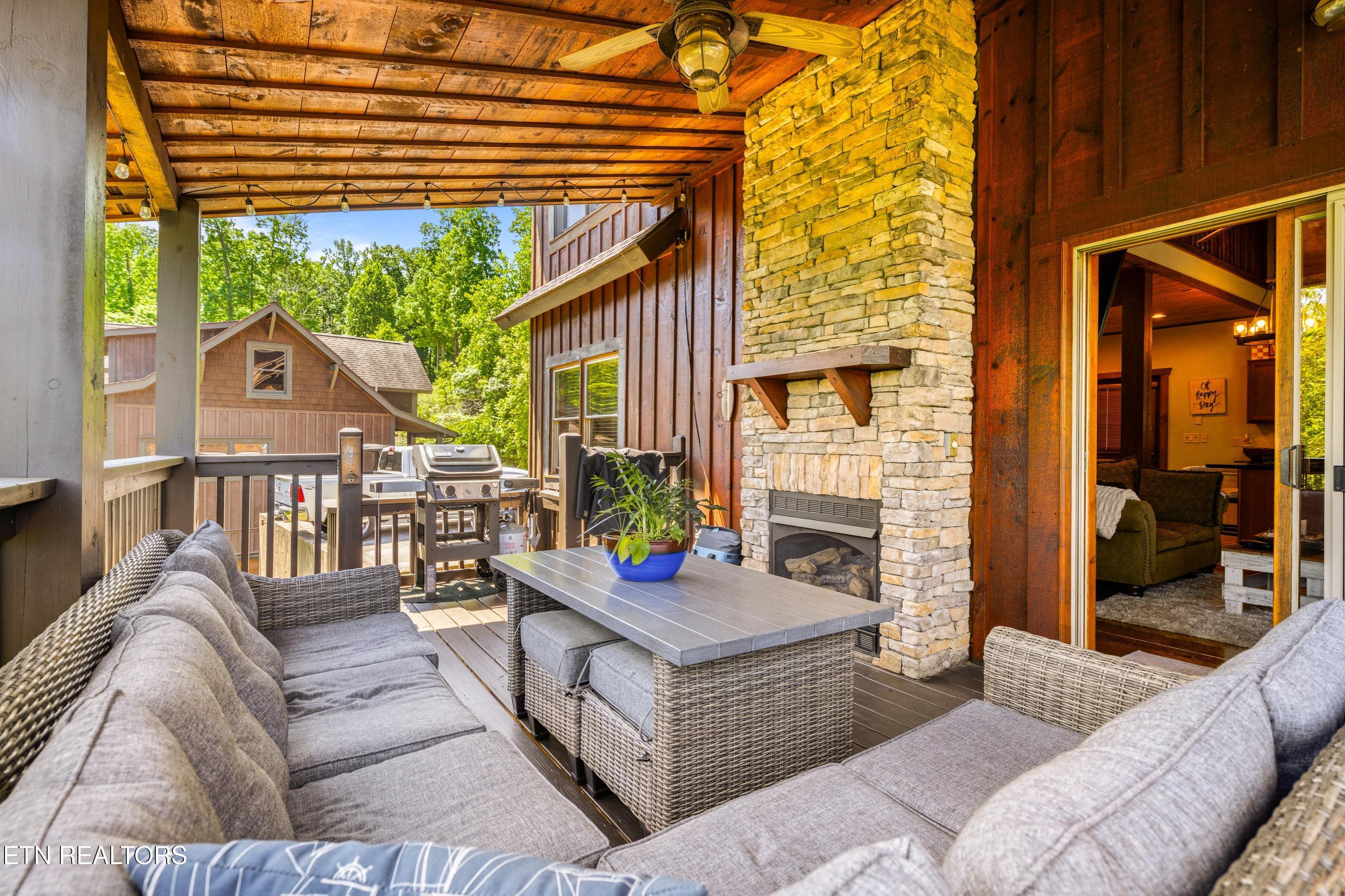 230 Foxwood Drive, Caryville, TN - Norris Lake Real Estate - Image# 5