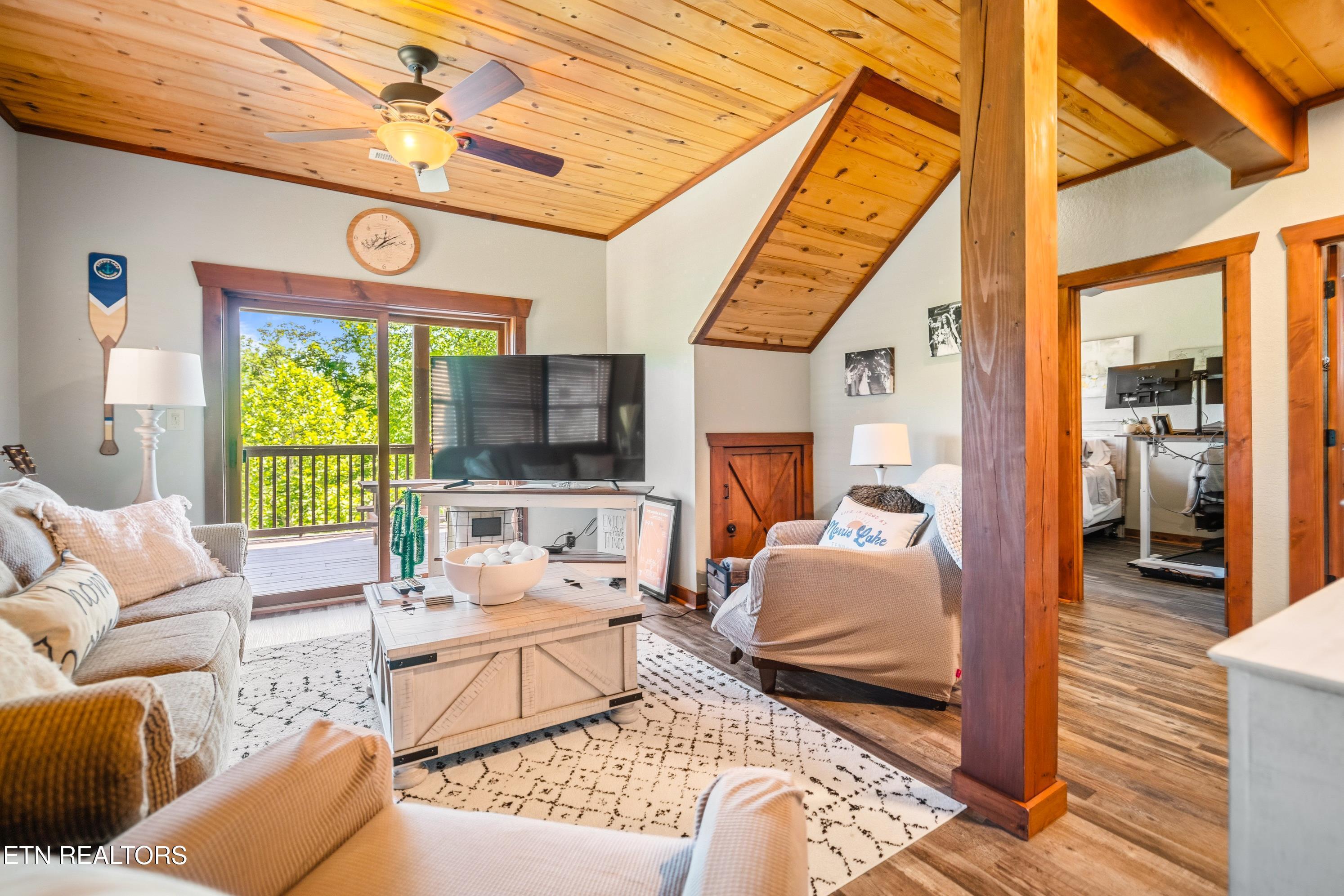 230 Foxwood Drive, Caryville, TN - Norris Lake Real Estate - Image# 14