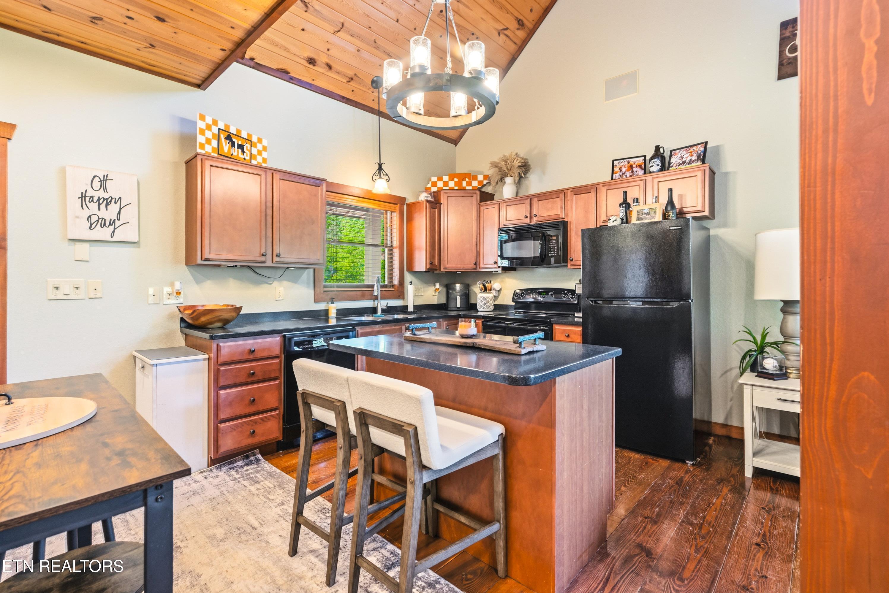 230 Foxwood Drive, Caryville, TN - Norris Lake Real Estate - Image# 10