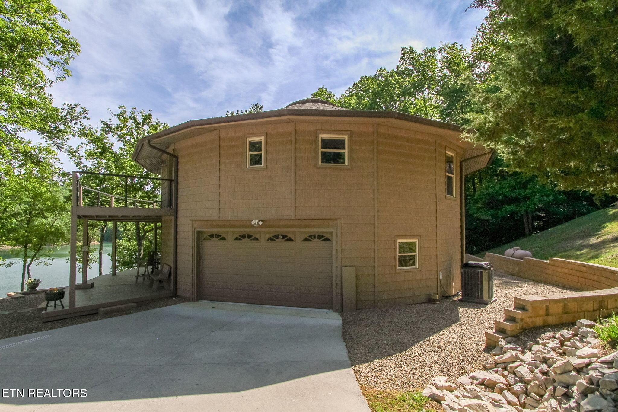 563 Norris Shores Drive, Sharps Chapel, TN - Norris Lake Real Estate - Image# 4