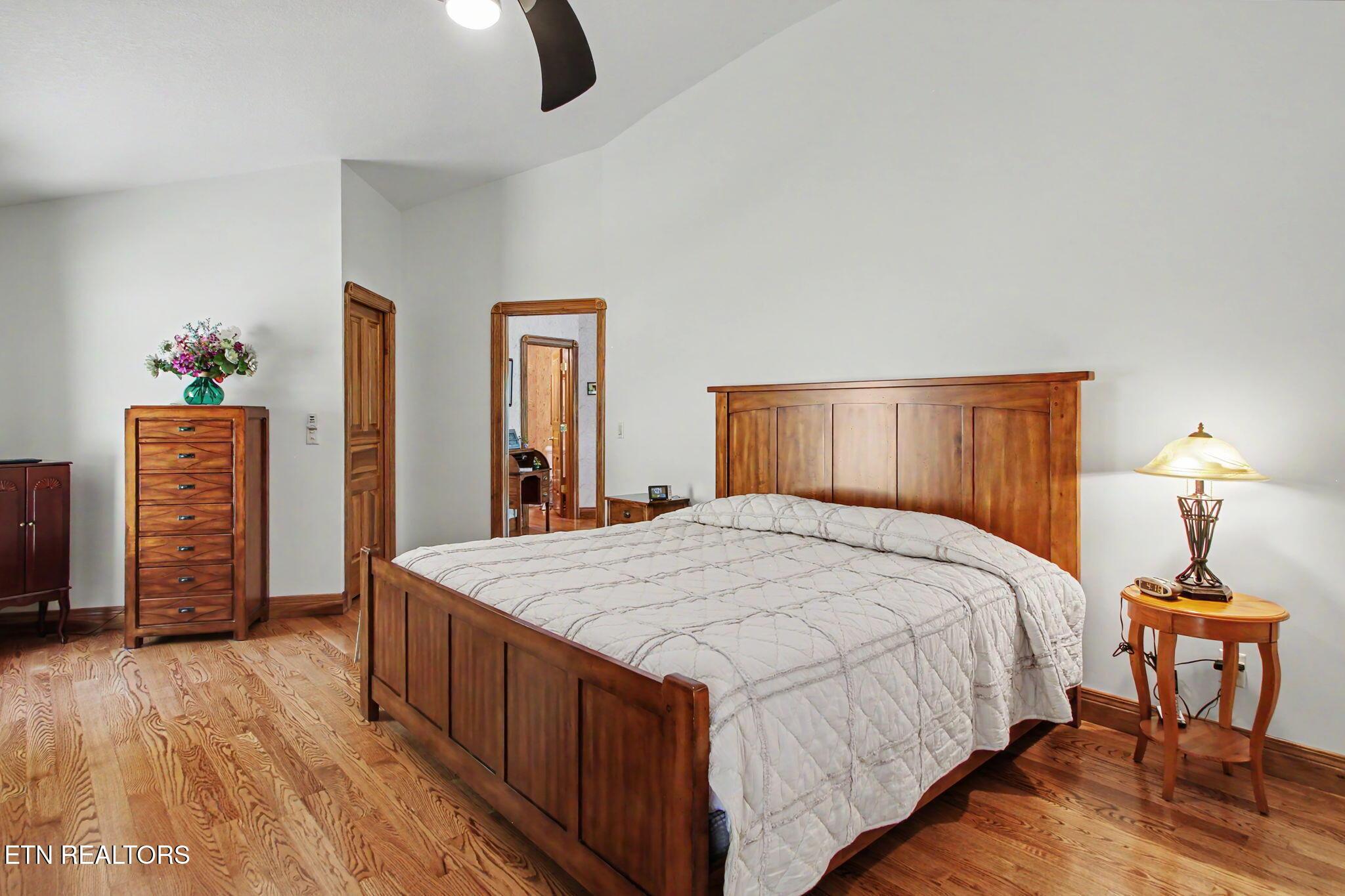 563 Norris Shores Drive, Sharps Chapel, TN - Norris Lake Real Estate - Image# 18