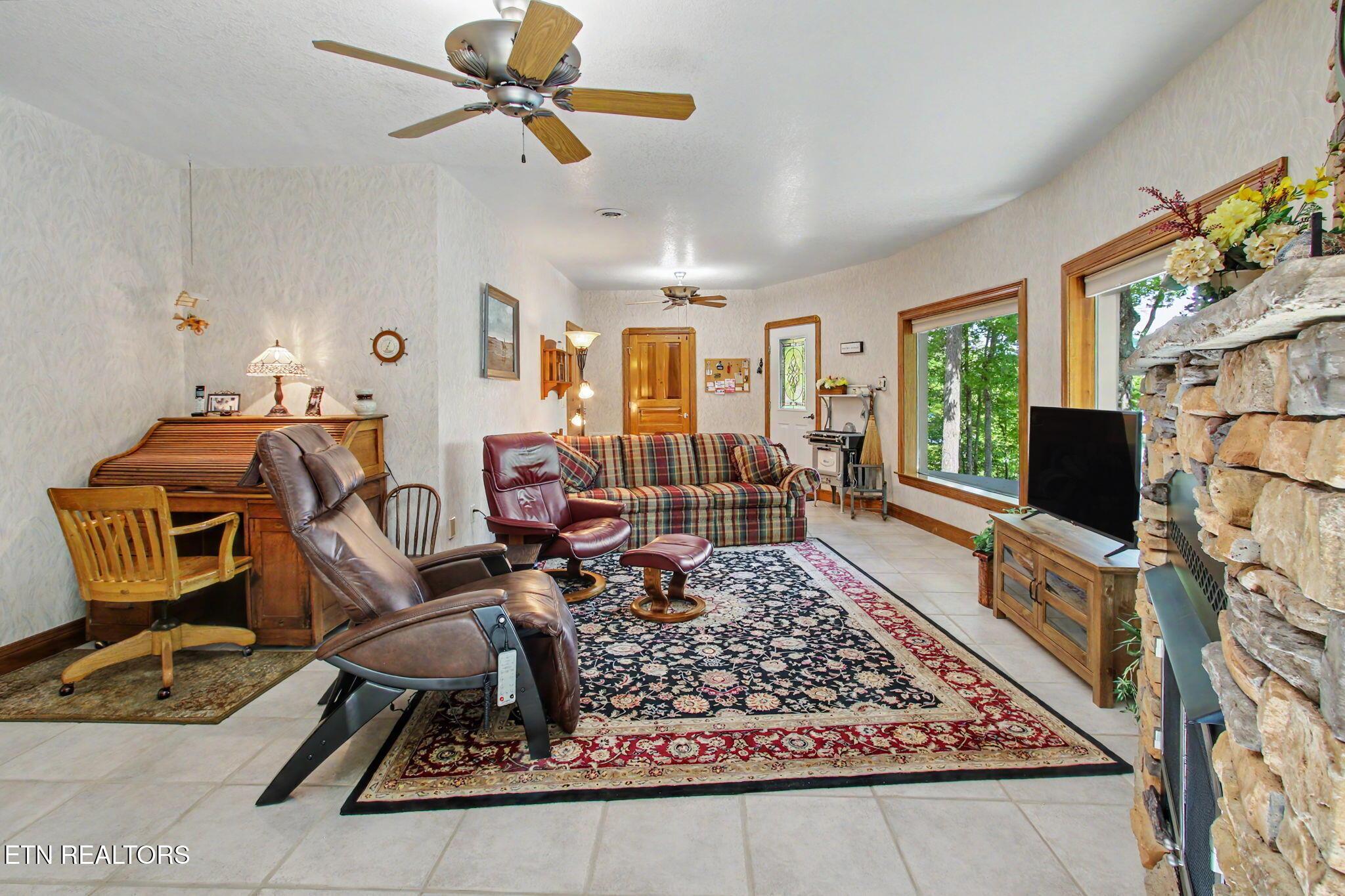 563 Norris Shores Drive, Sharps Chapel, TN - Norris Lake Real Estate - Image# 23