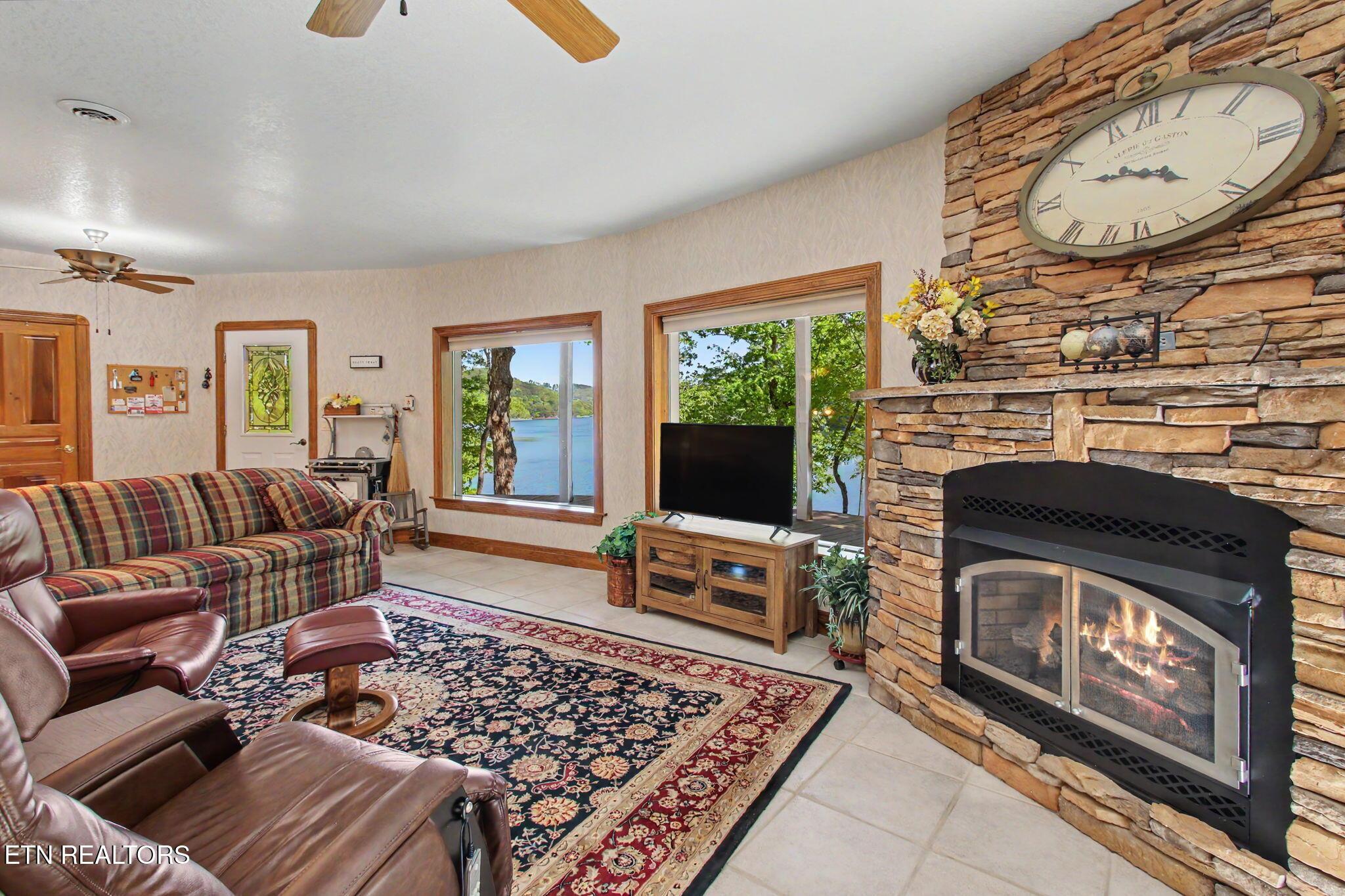 563 Norris Shores Drive, Sharps Chapel, TN - Norris Lake Real Estate - Image# 24