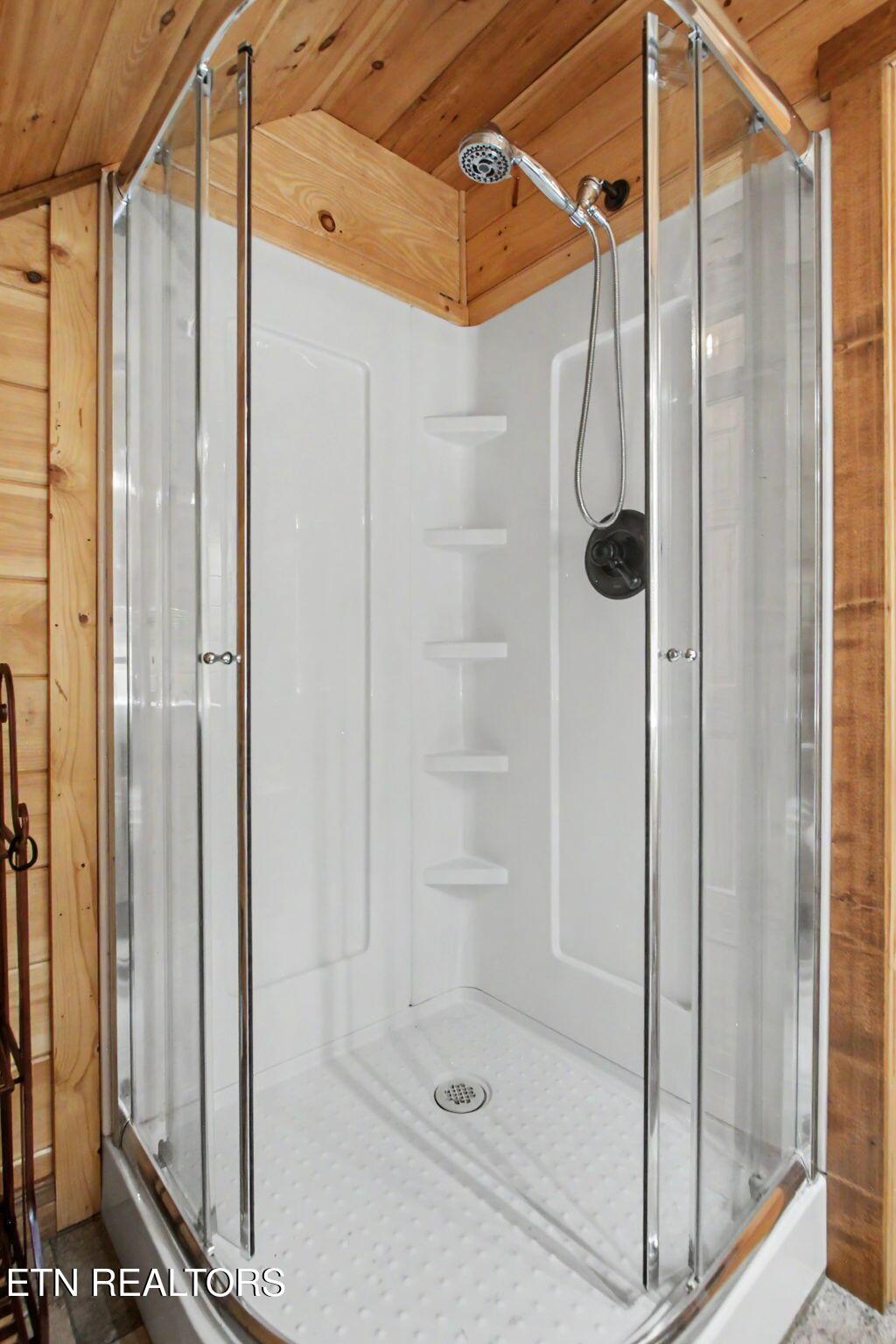 563 Norris Shores Drive, Sharps Chapel, TN - Norris Lake Real Estate - Image# 53