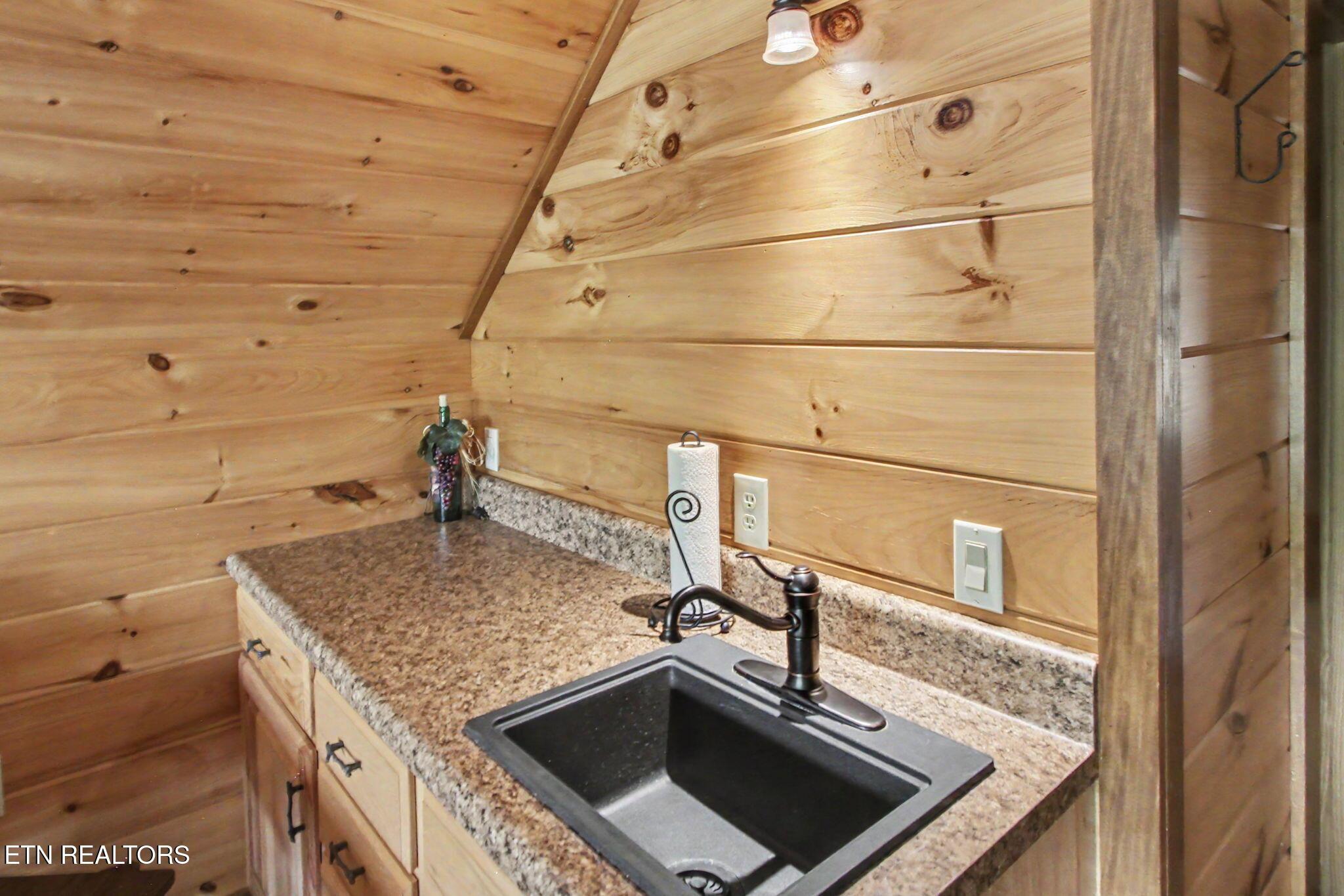 563 Norris Shores Drive, Sharps Chapel, TN - Norris Lake Real Estate - Image# 54