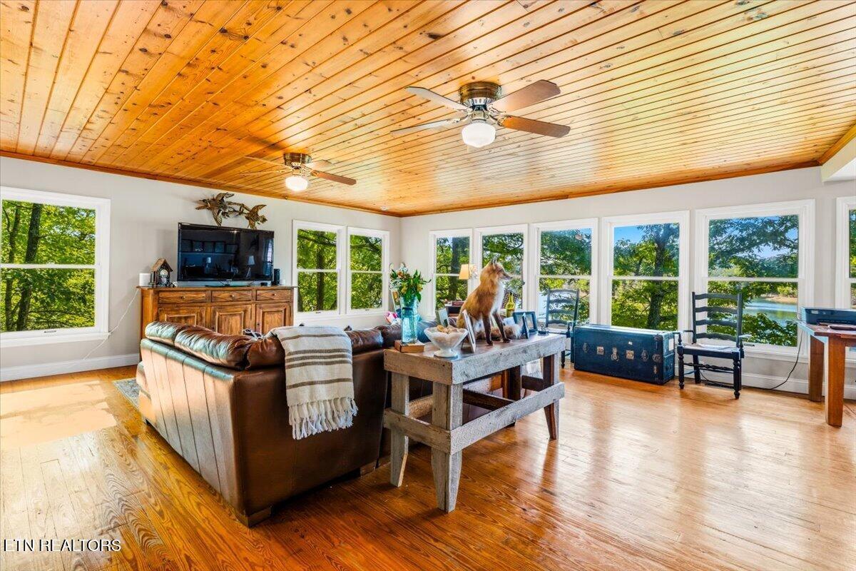244 Lakeshore Drive, Maynardville, TN - Norris Lake Real Estate - Image# 9