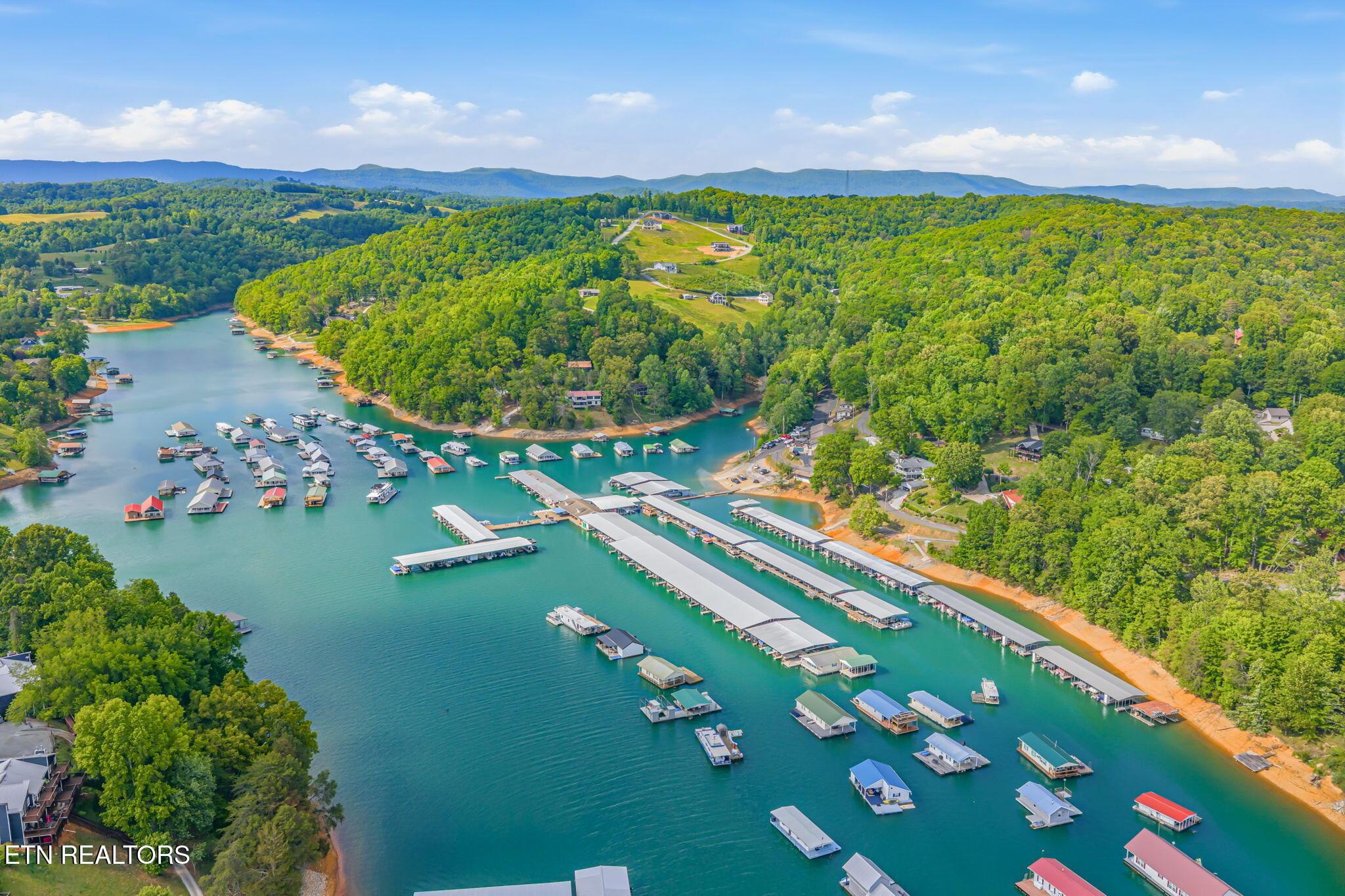 195 Kennedys Loop, Lafollette, TN - Norris Lake Real Estate - Image# 13