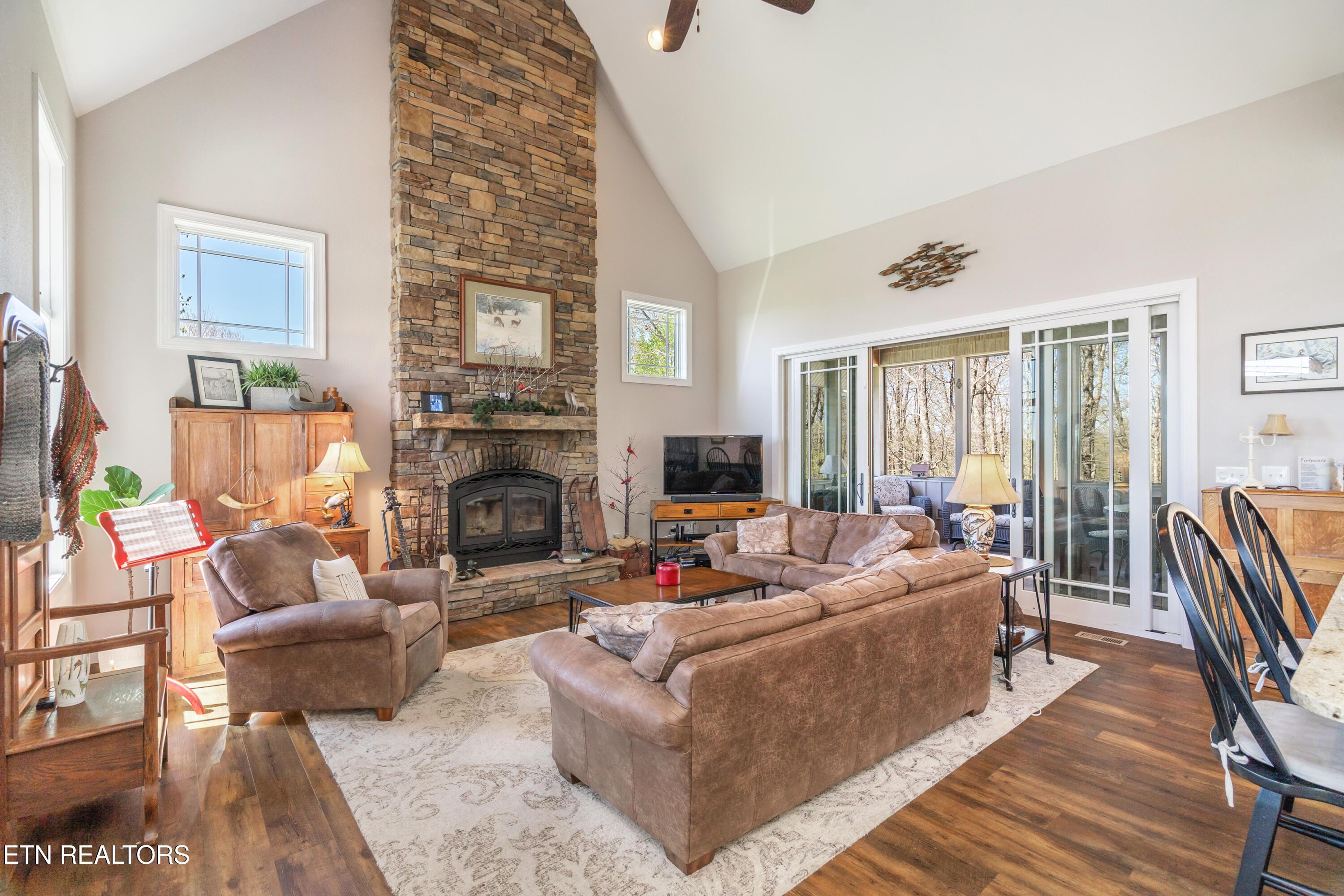 195 Kennedys Loop, Lafollette, TN - Norris Lake Real Estate - Image# 15