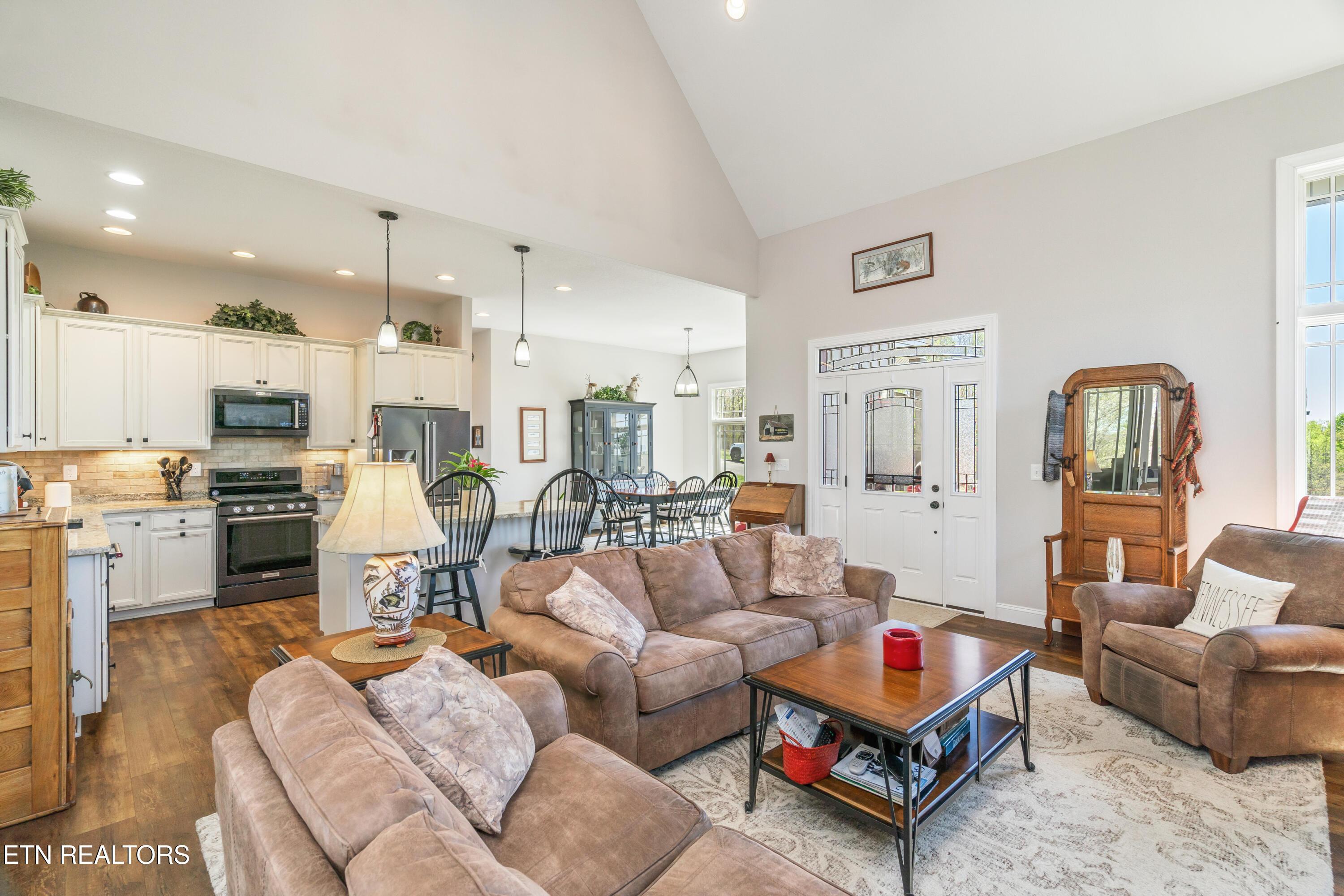 195 Kennedys Loop, Lafollette, TN - Norris Lake Real Estate - Image# 21