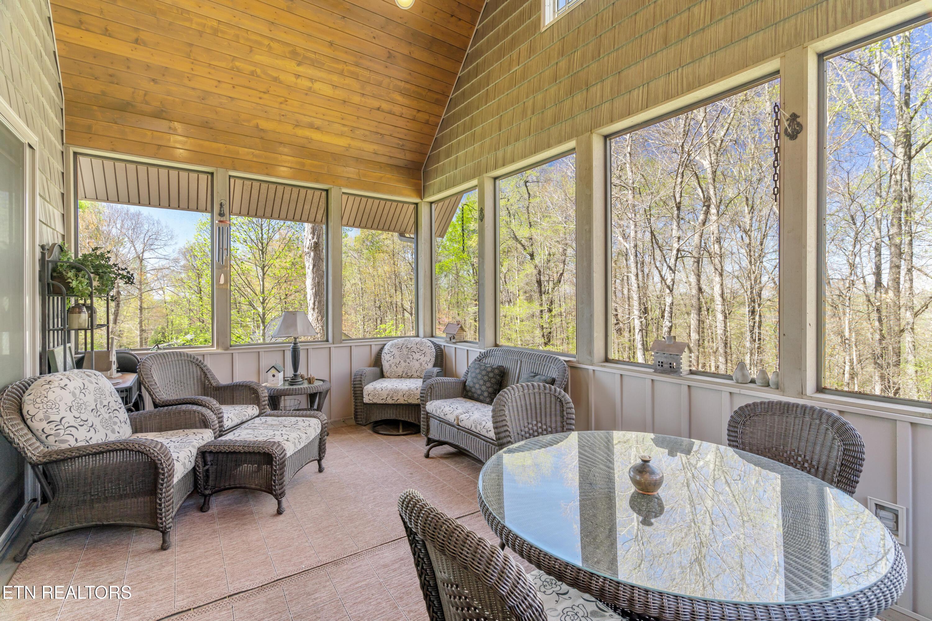 195 Kennedys Loop, Lafollette, TN - Norris Lake Real Estate - Image# 9