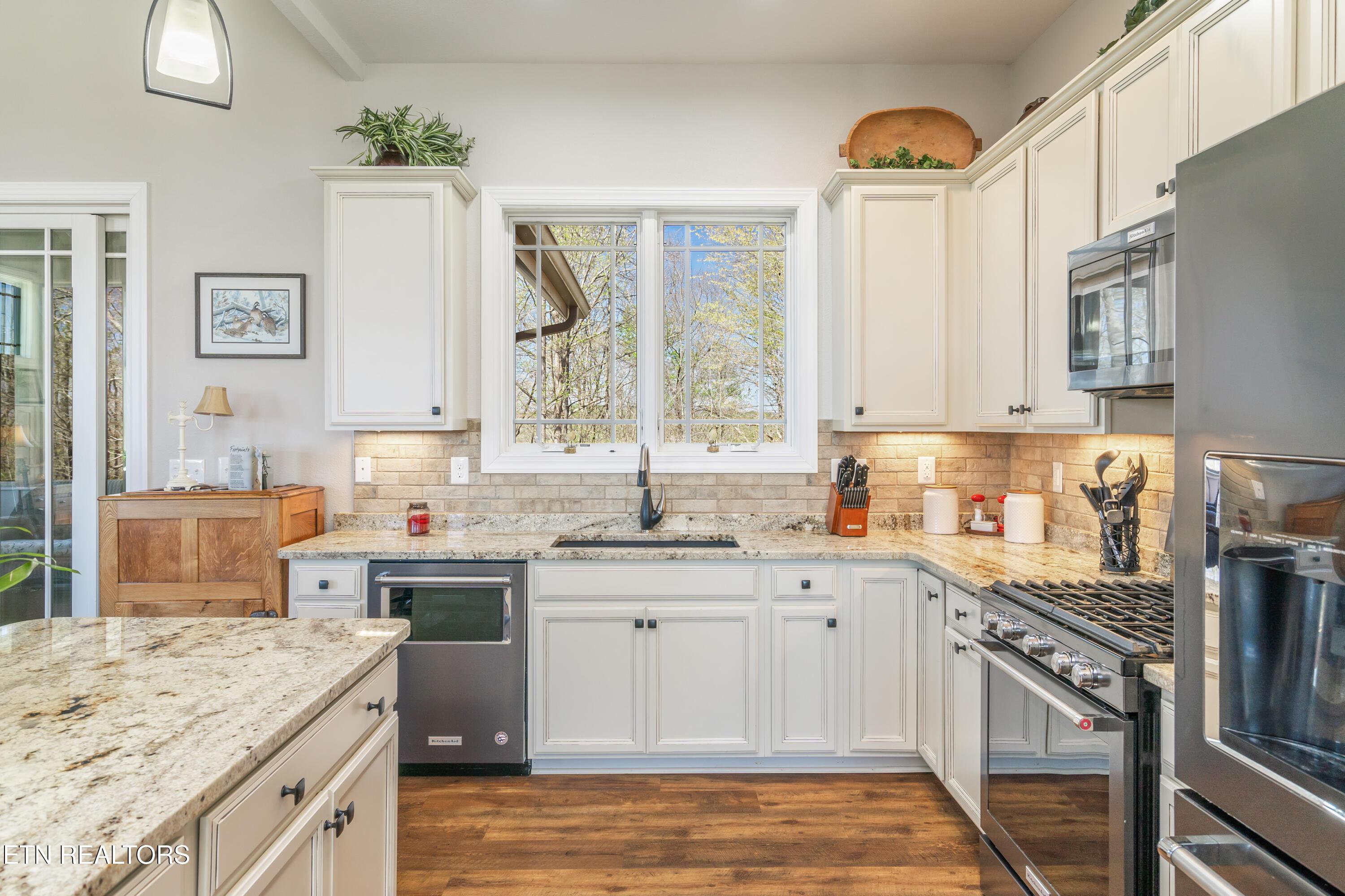 195 Kennedys Loop, Lafollette, TN - Norris Lake Real Estate - Image# 19