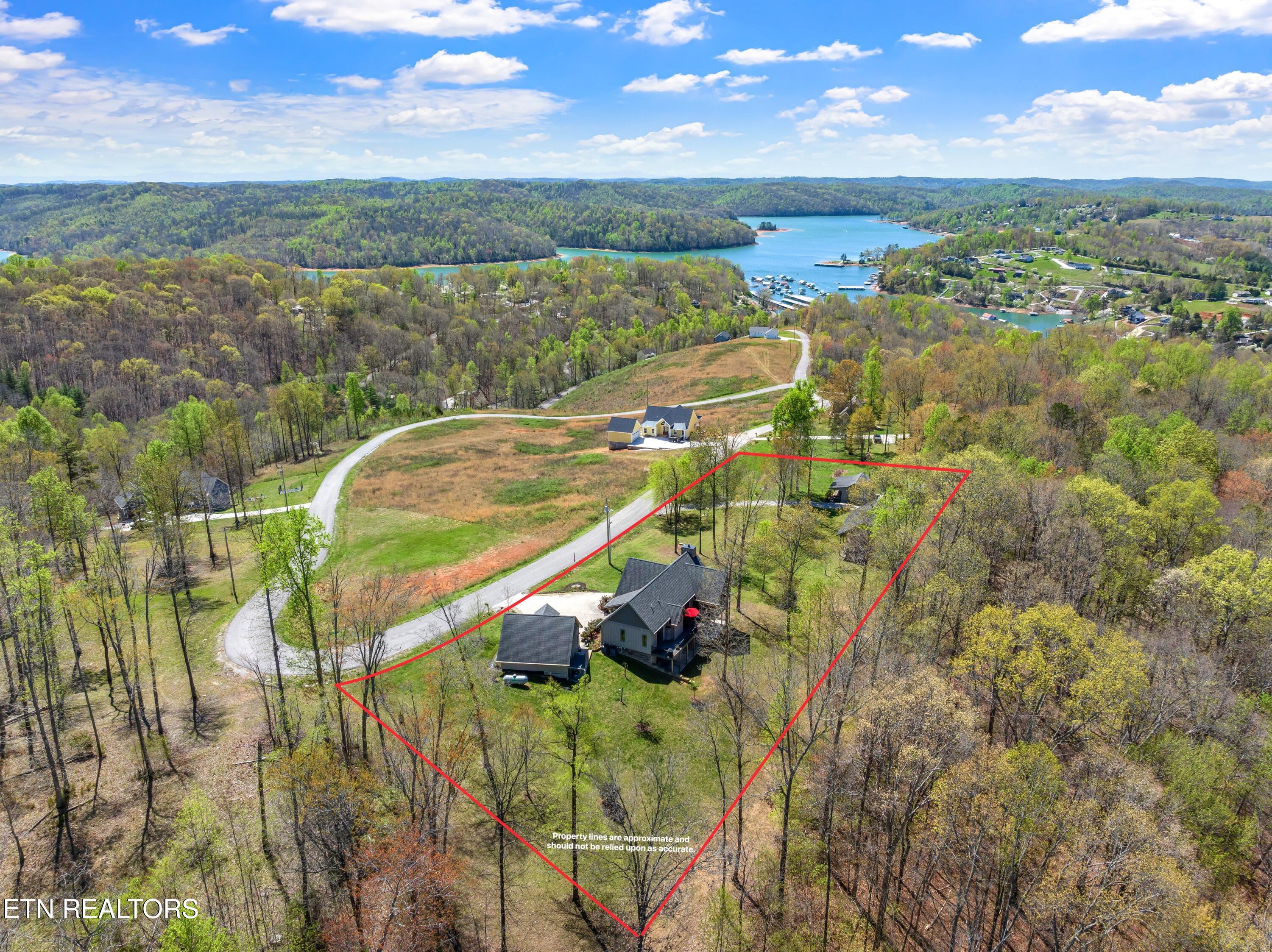 195 Kennedys Loop, Lafollette, TN - Norris Lake Real Estate - Image# 3