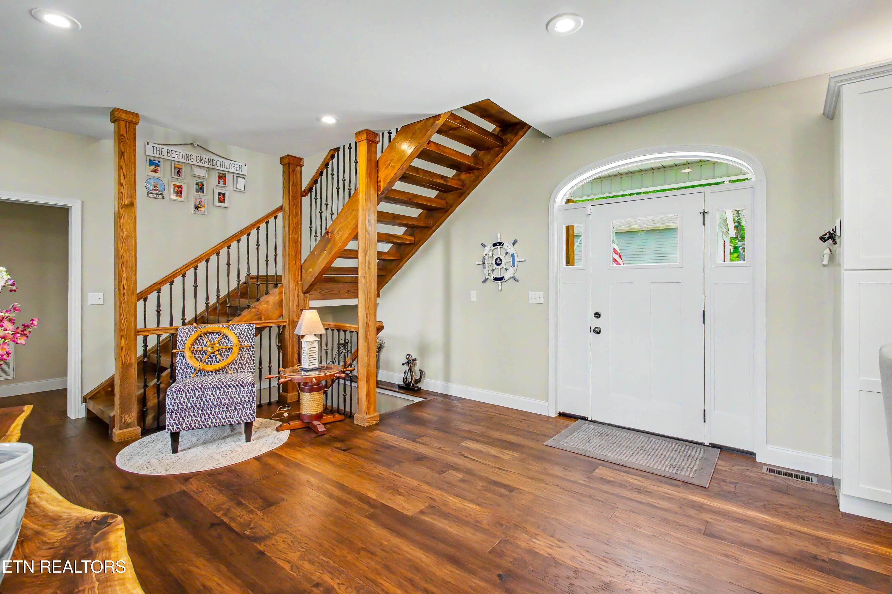 597 E Norris Point Rd, Lafollette, TN - Norris Lake Real Estate - Image# 14