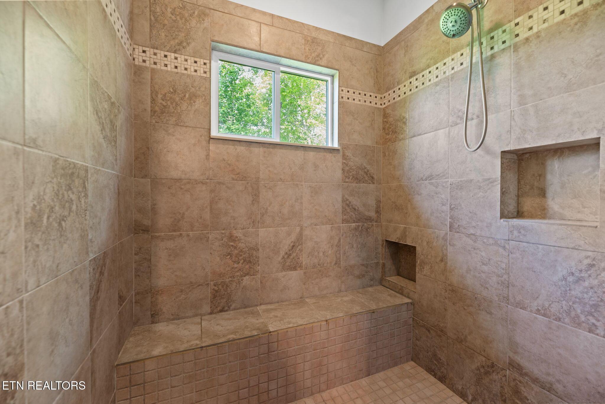 155 Island Rd, New Tazewell, TN - Norris Lake Real Estate - Image# 29